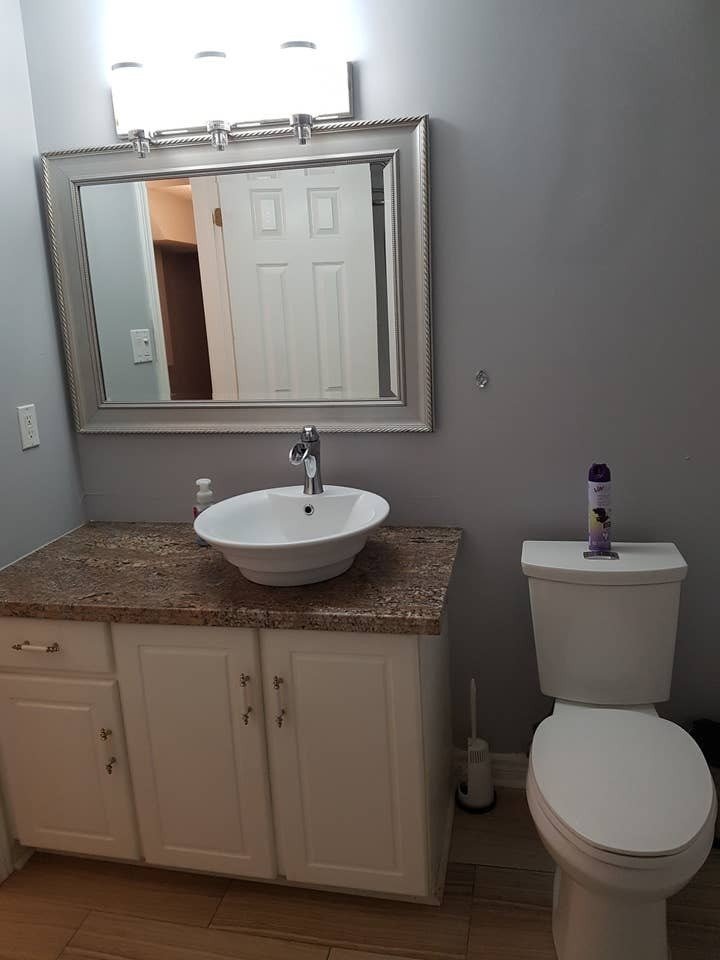 25 Breeze Dr, #Lower