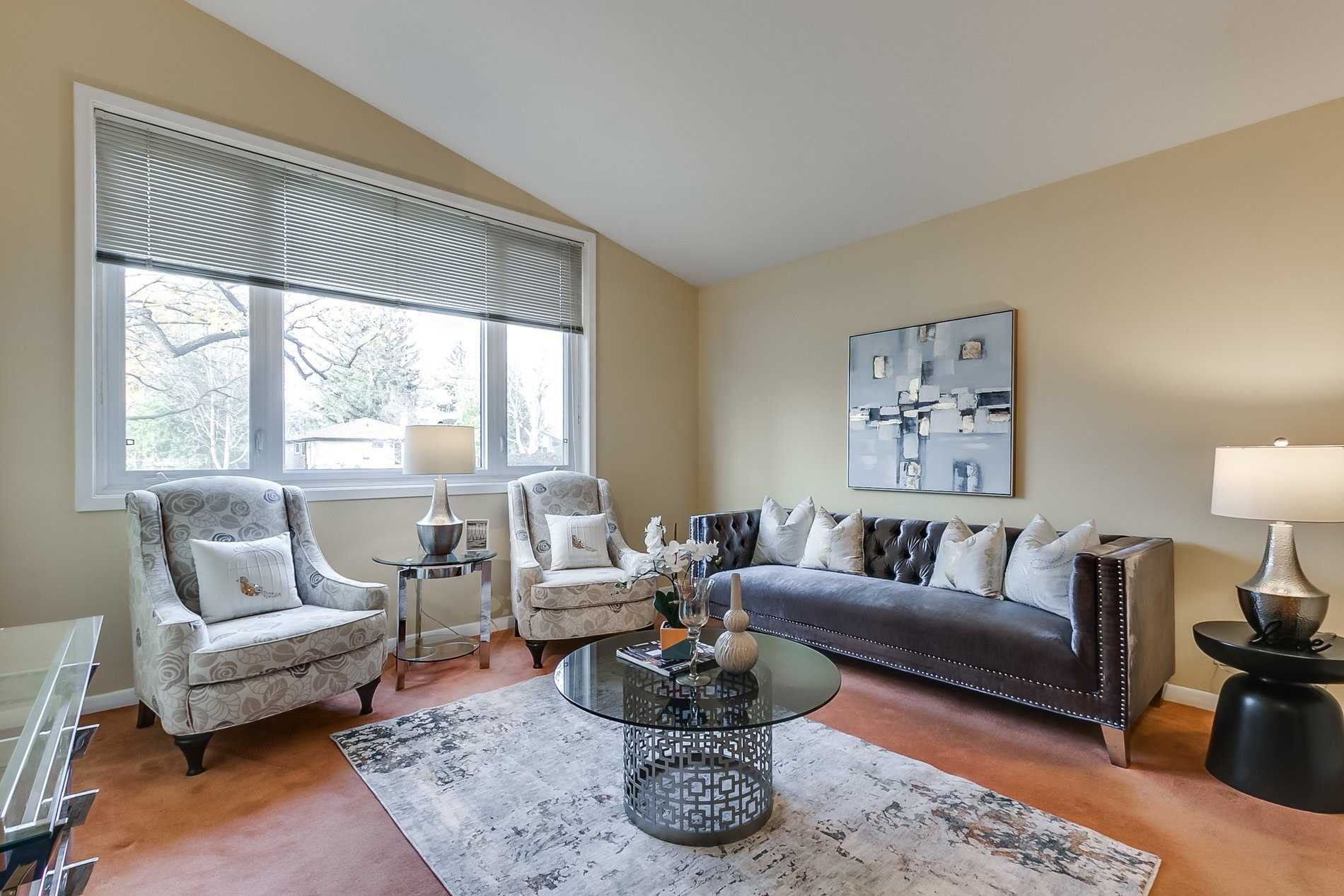 89 Murray Dr