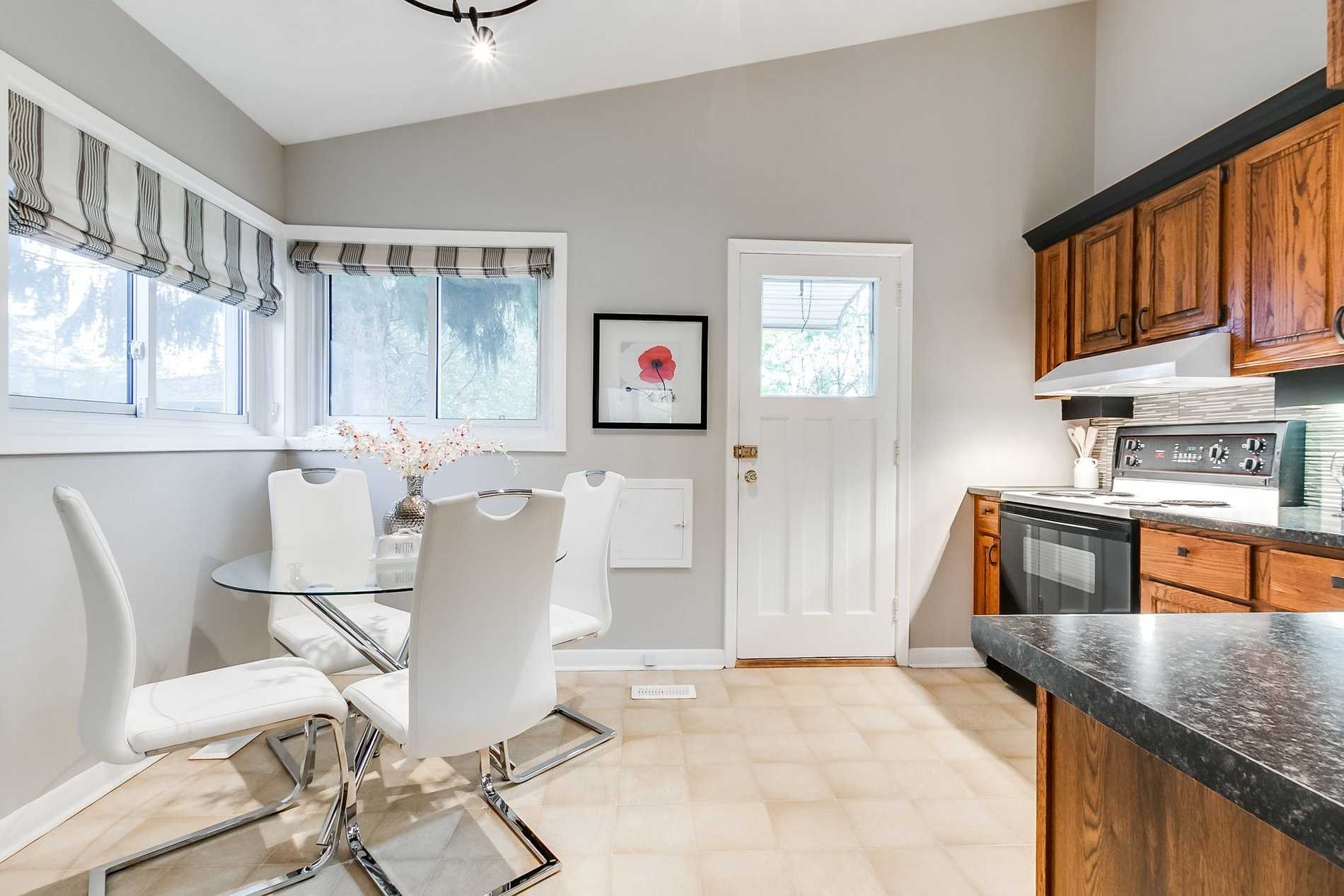 89 Murray Dr