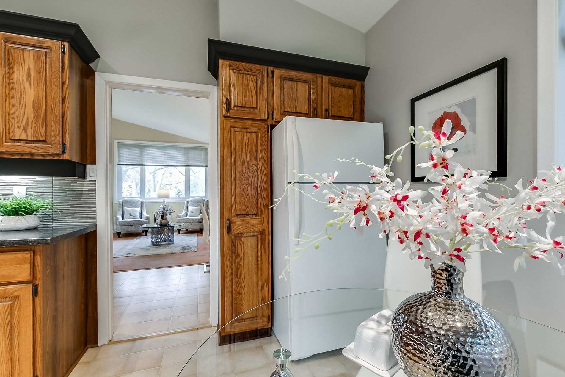 89 Murray Dr
