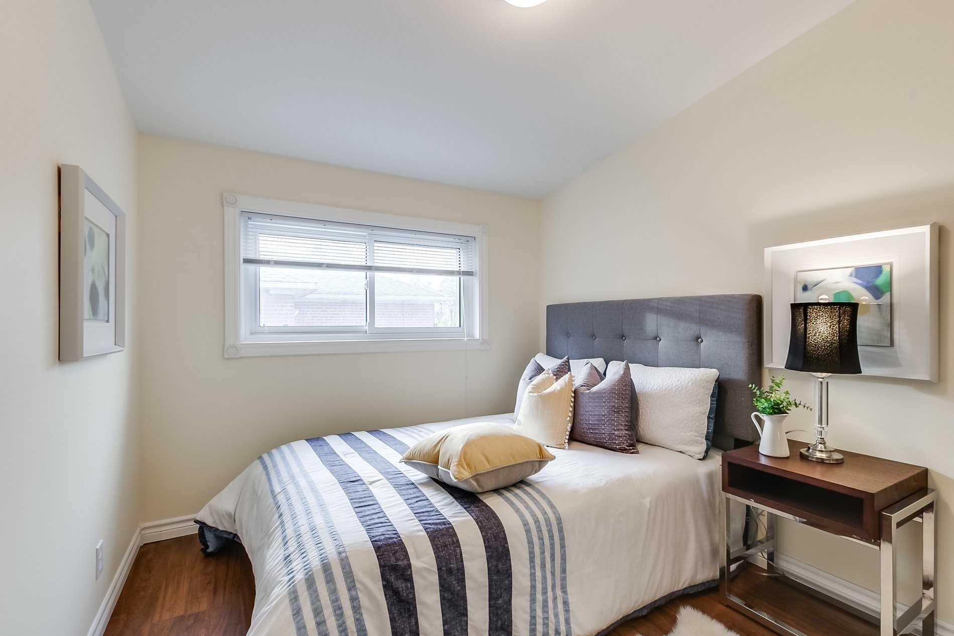 89 Murray Dr