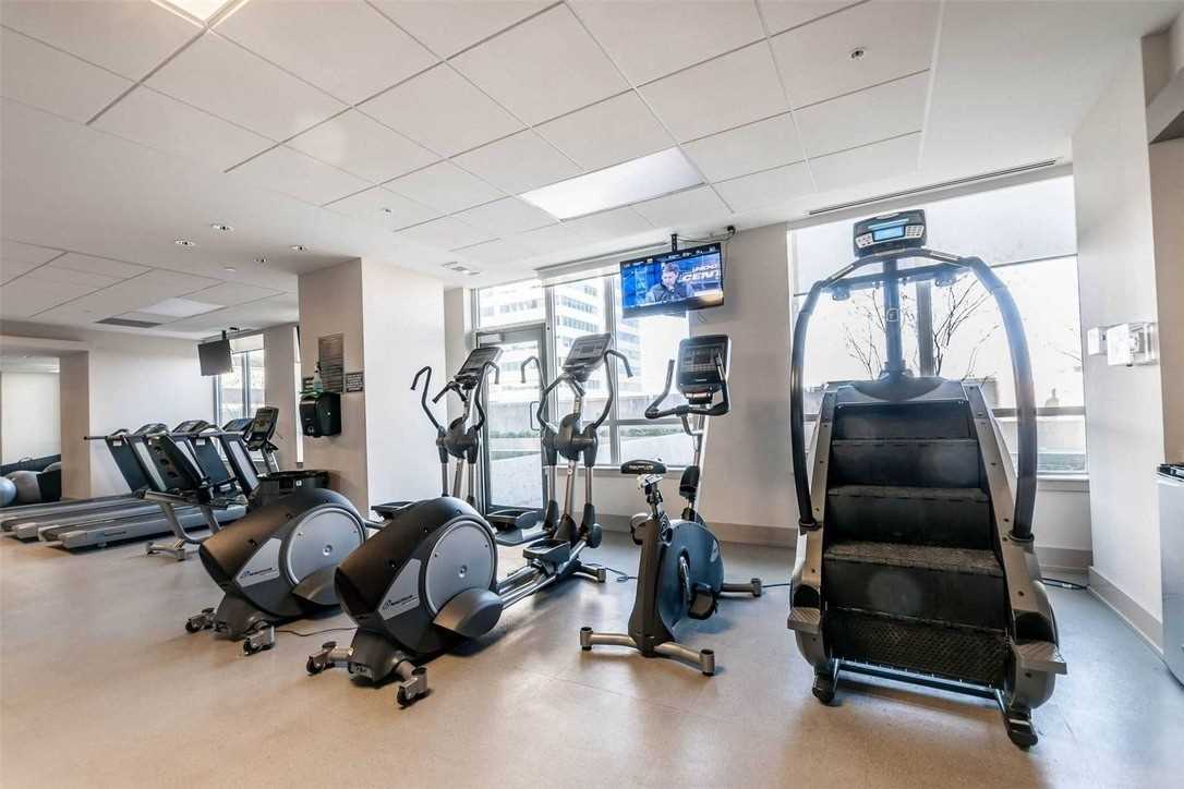 7171 Yonge St, #1209