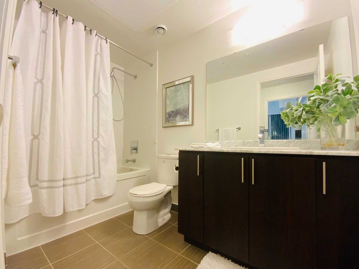 7171 Yonge St, #1209