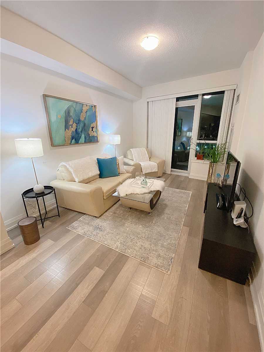 7171 Yonge St, #1209