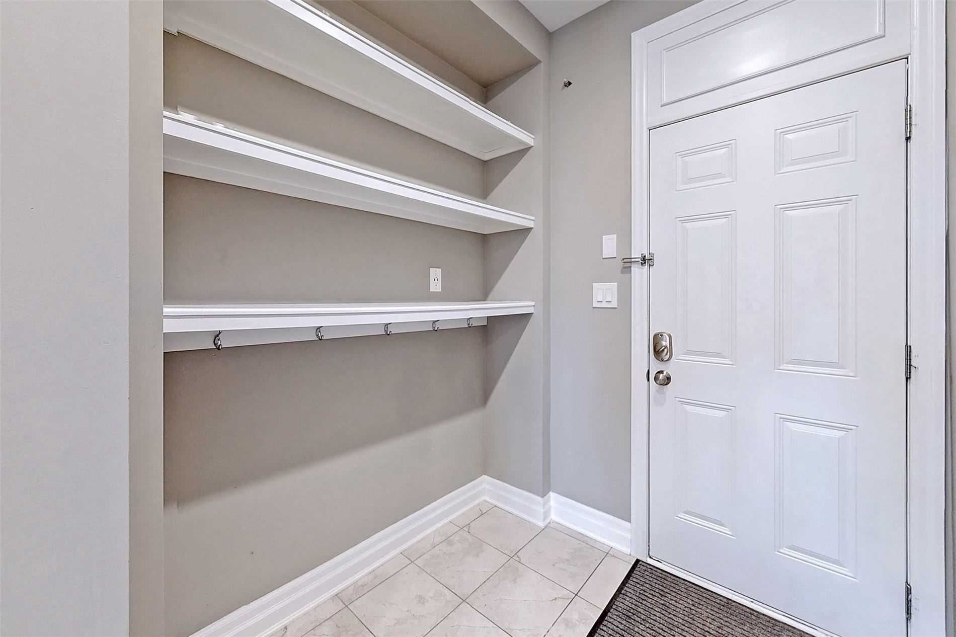 206 Baber Cres