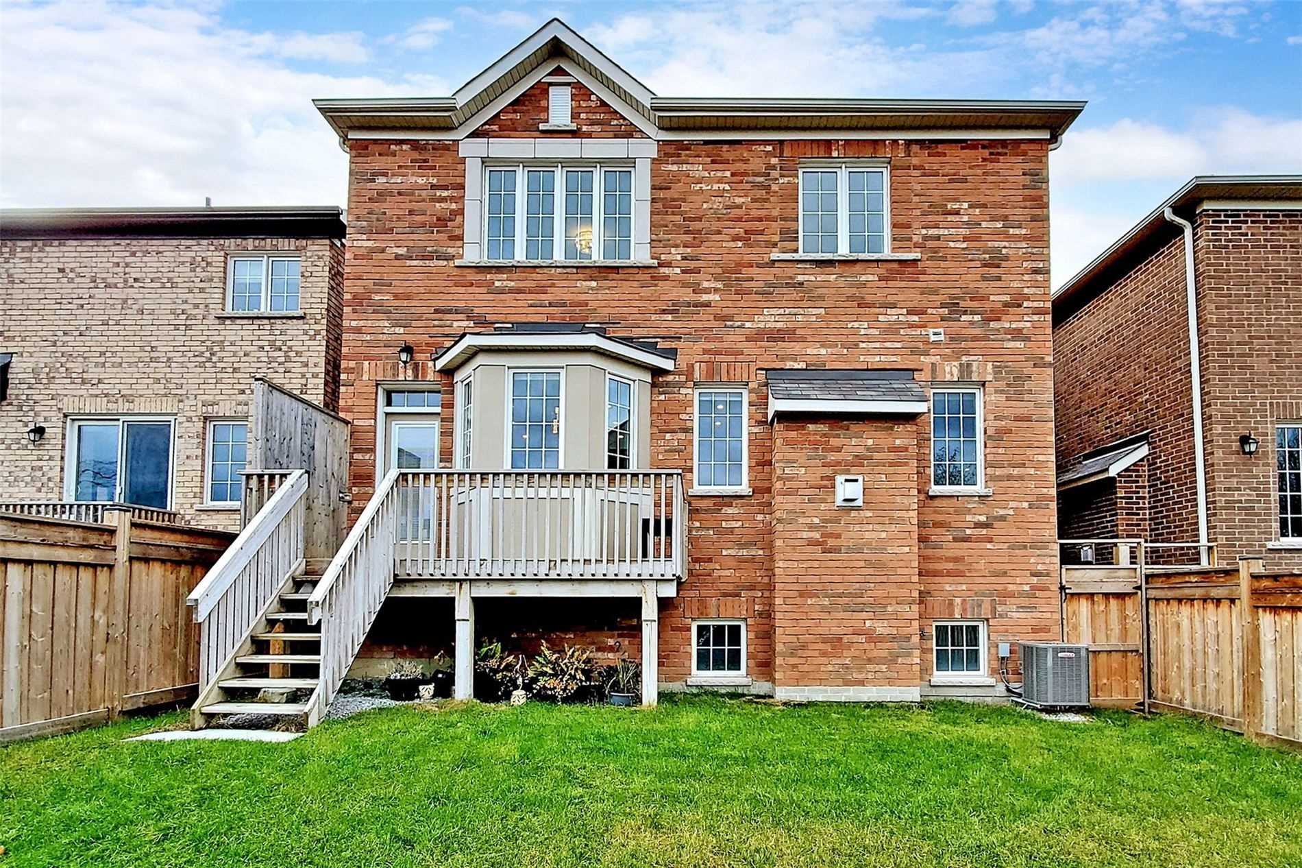 206 Baber Cres