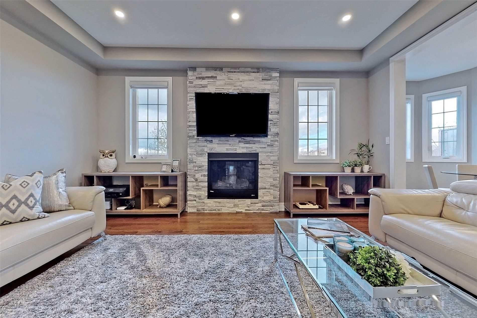 206 Baber Cres