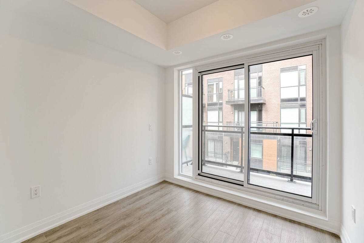 18 Coles Ave, #603