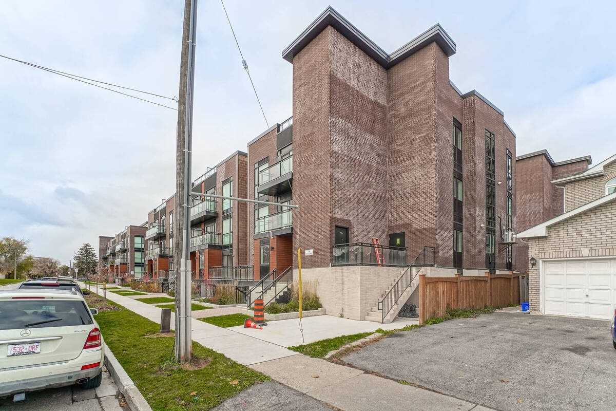 18 Coles Ave, #603
