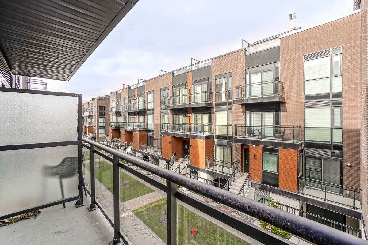 18 Coles Ave, #603