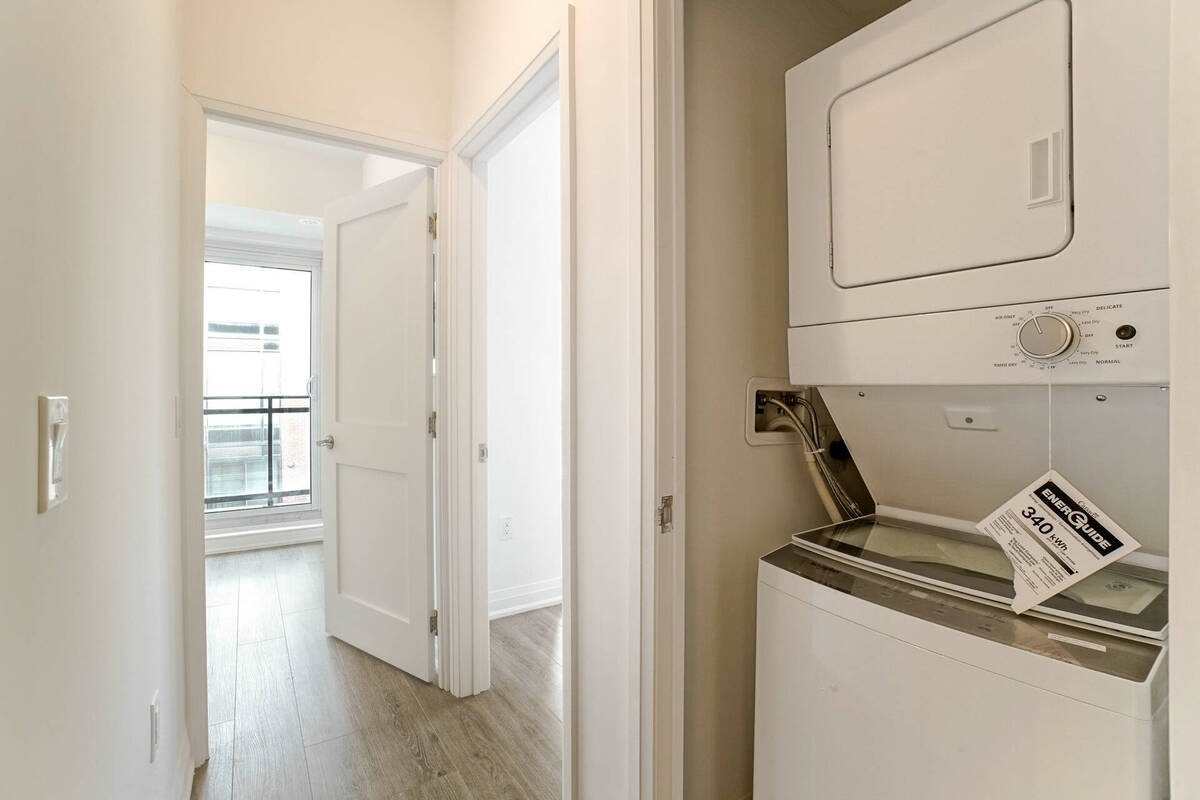 18 Coles Ave, #603
