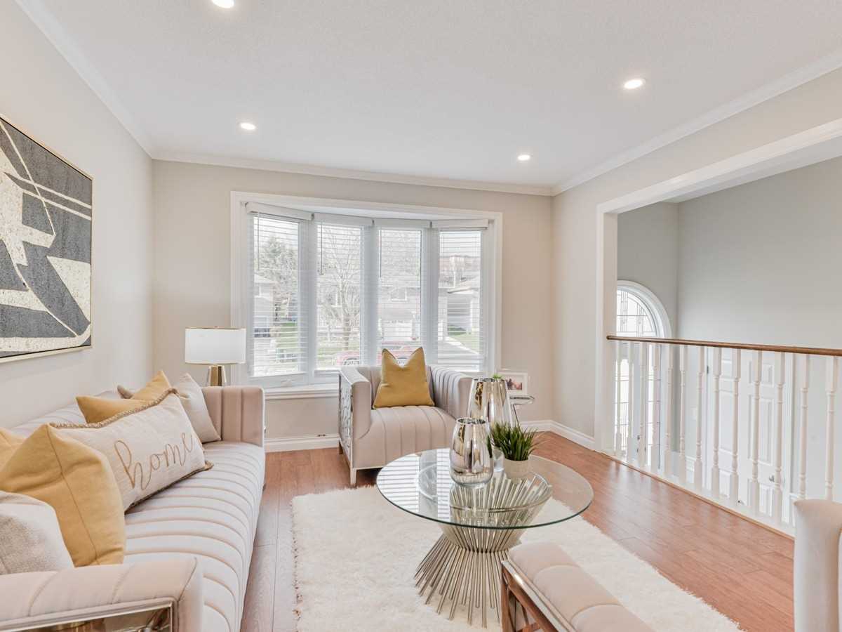 48 Imperial Cres