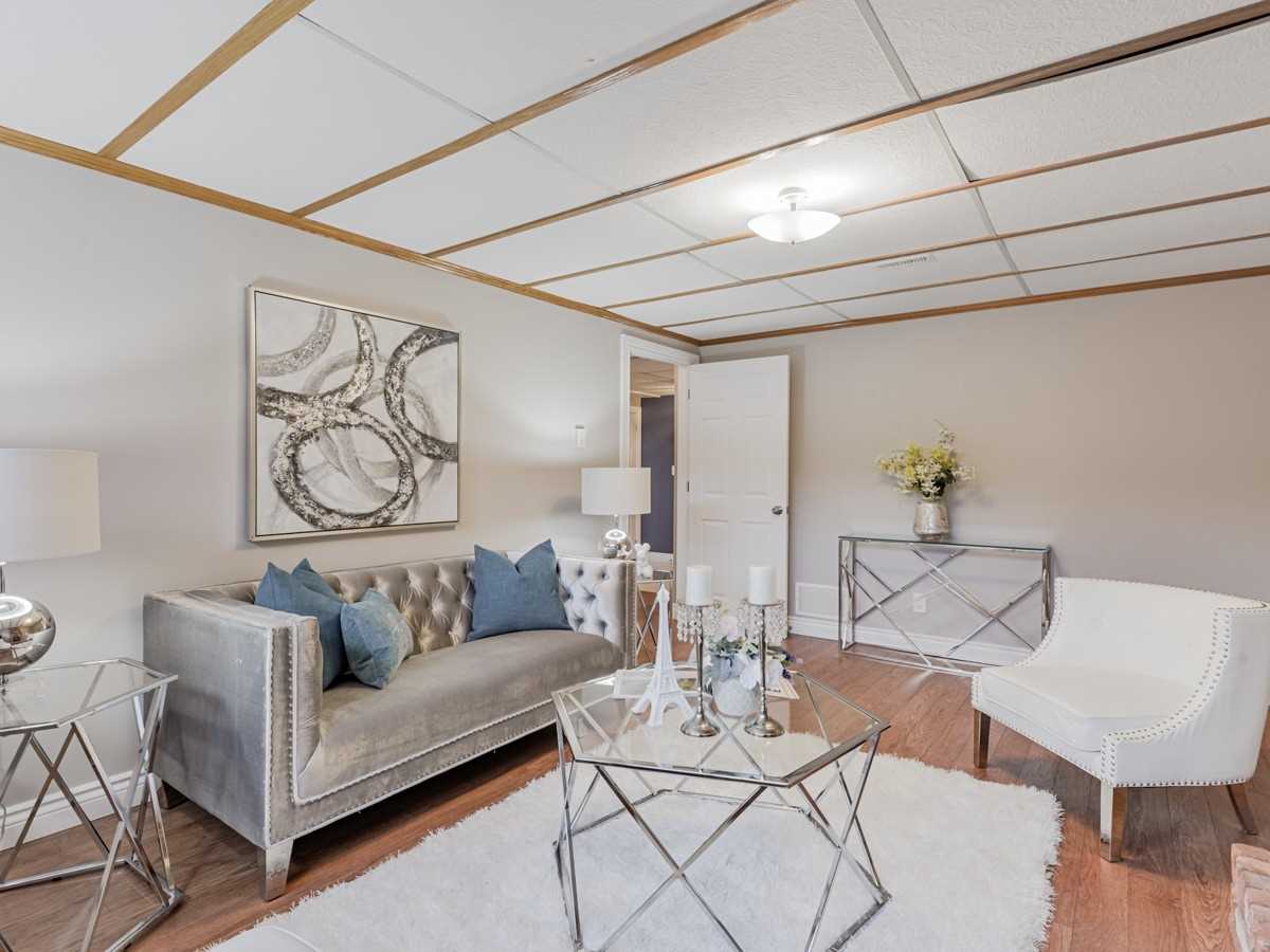 48 Imperial Cres
