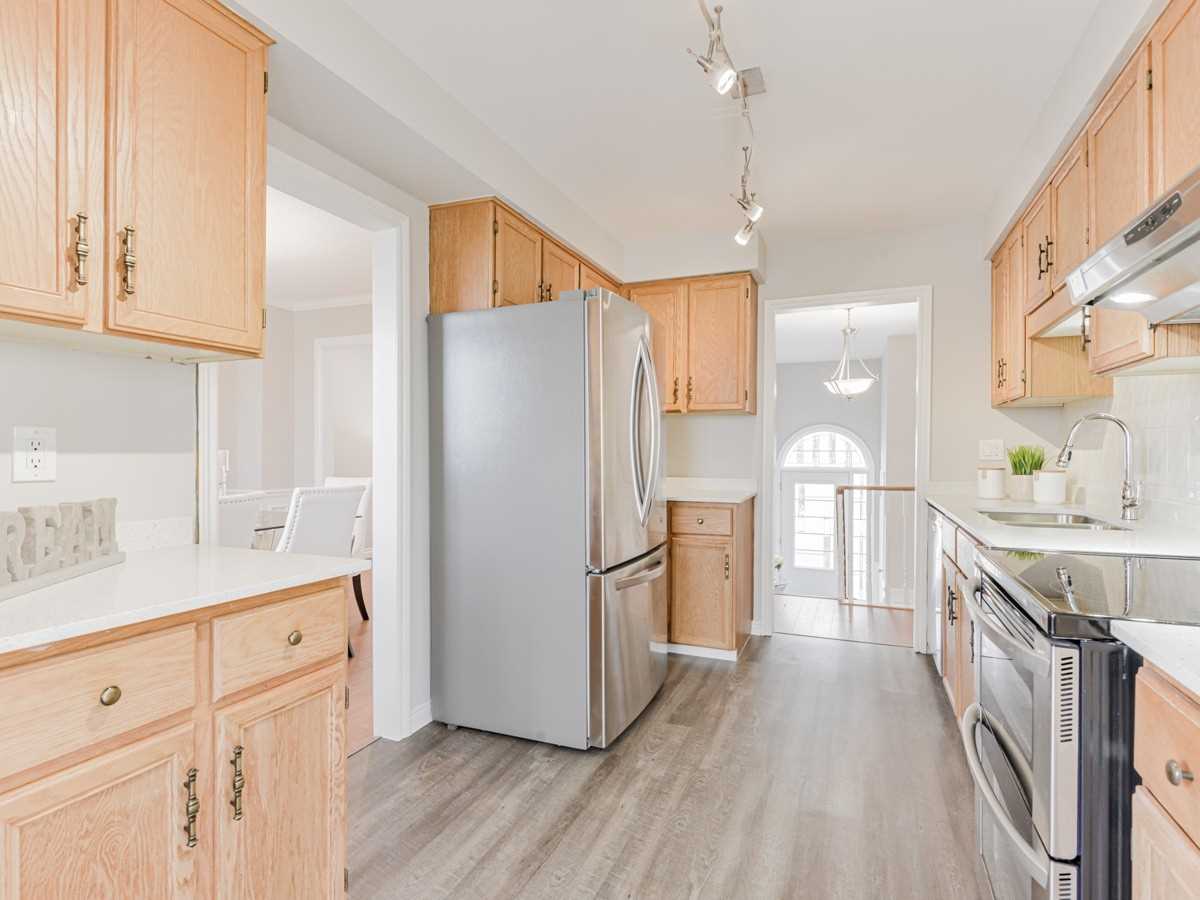 48 Imperial Cres