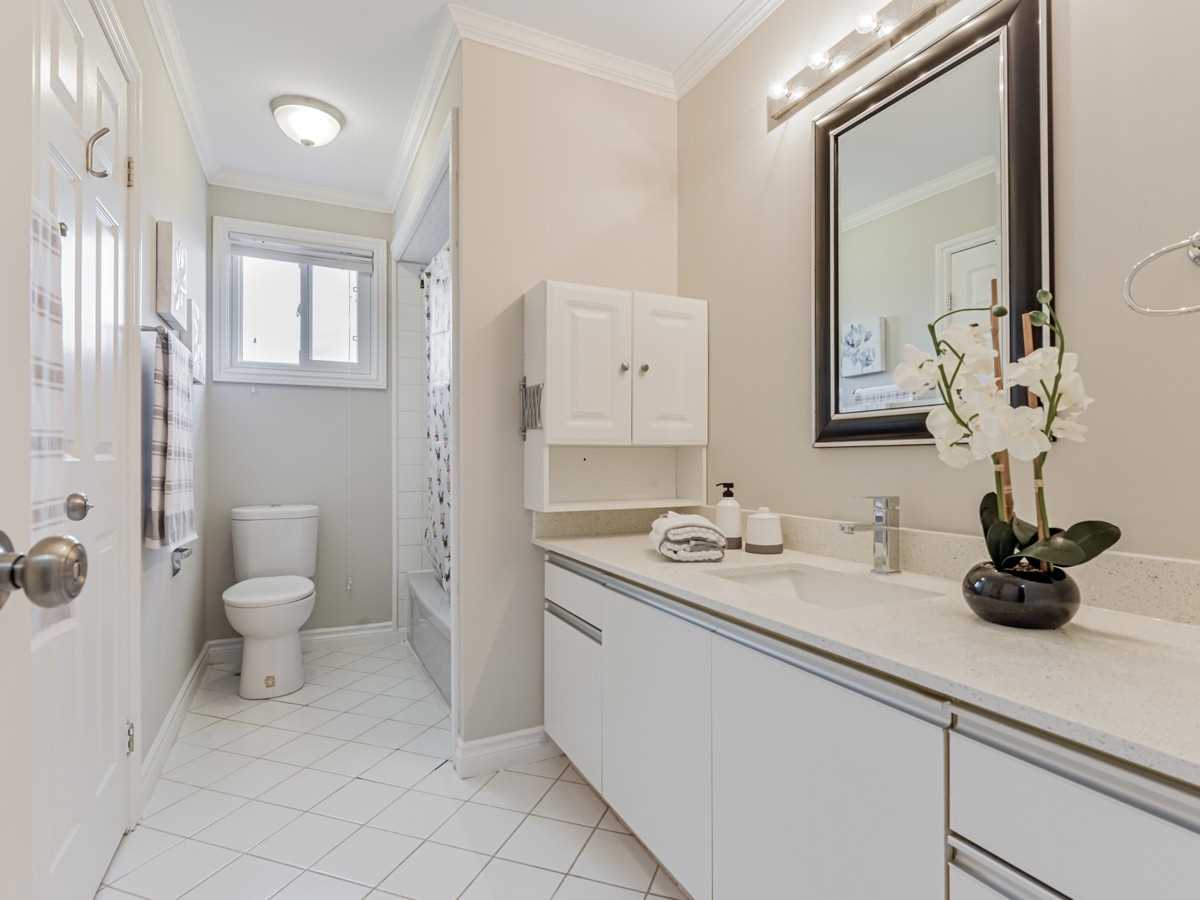 48 Imperial Cres