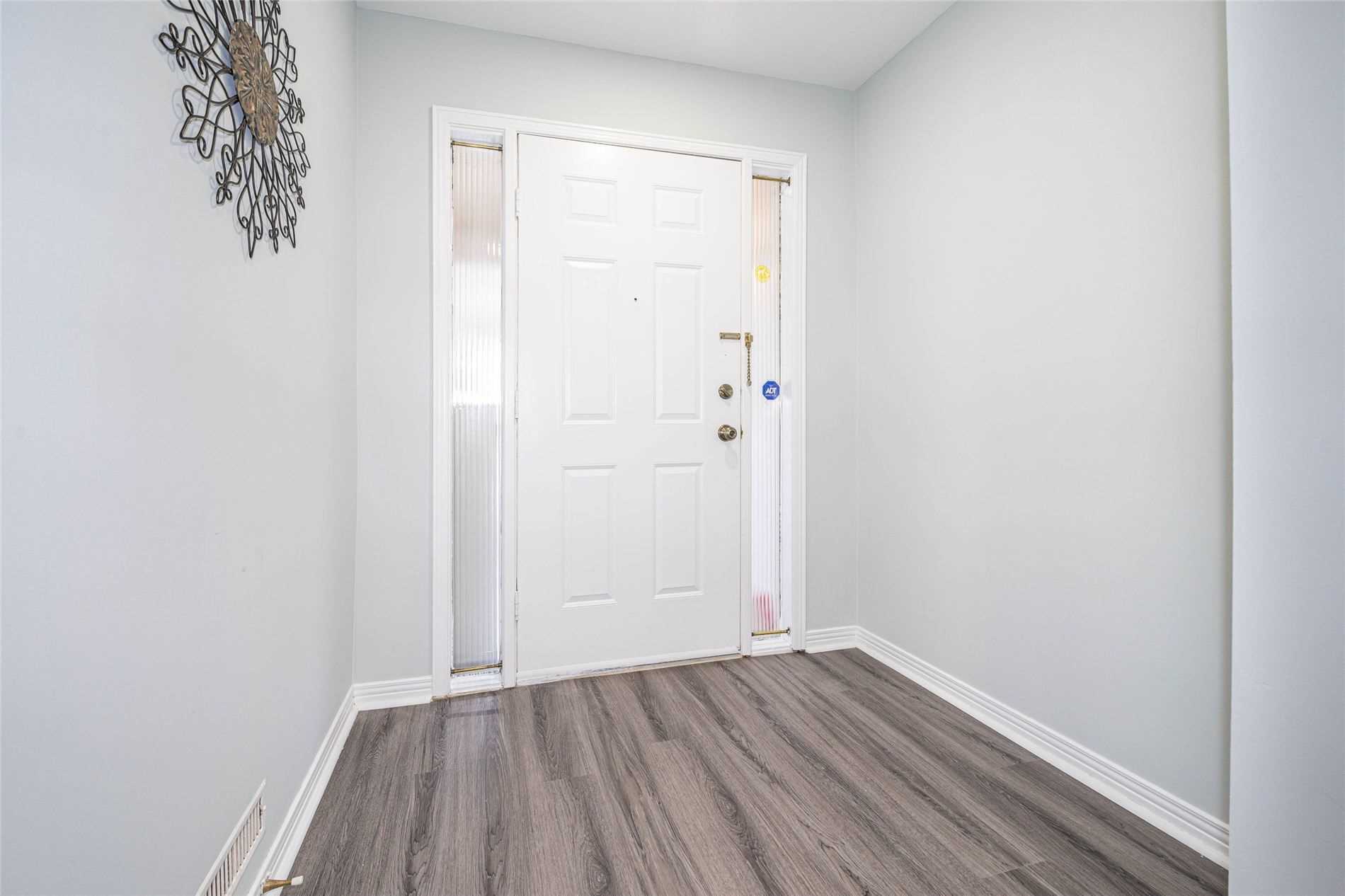 16 Milne Lane