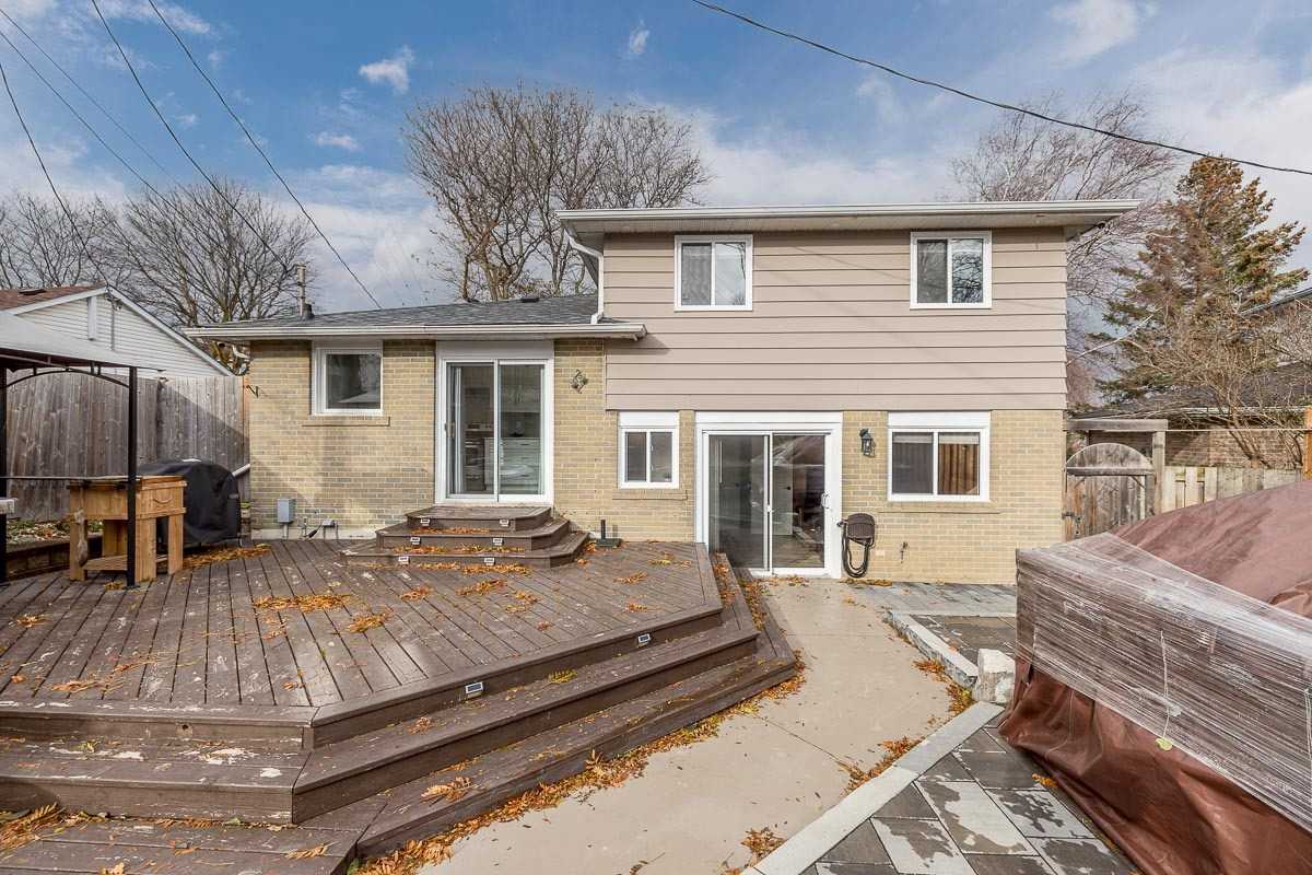 7 Brown St