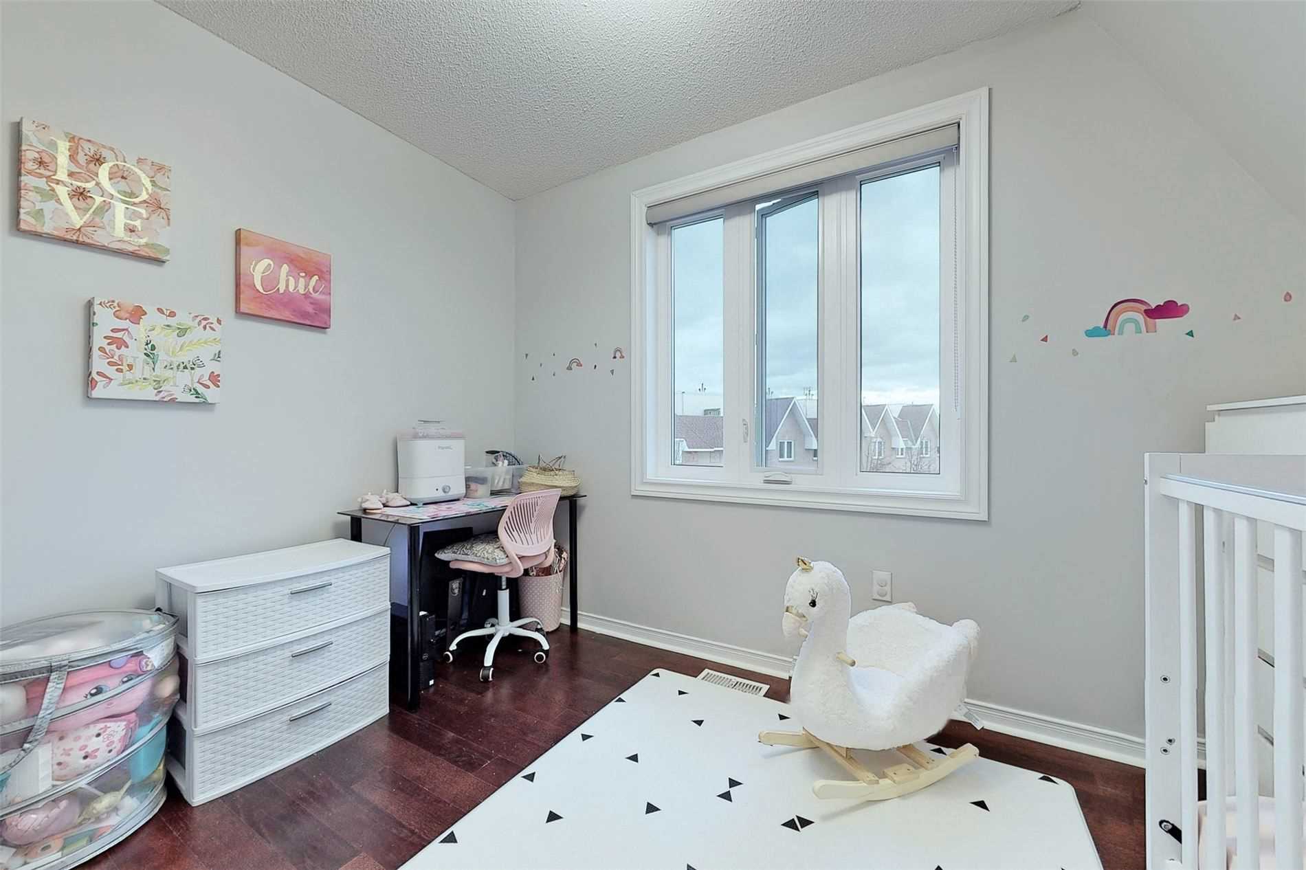 75 Weldrick Rd E, #1025