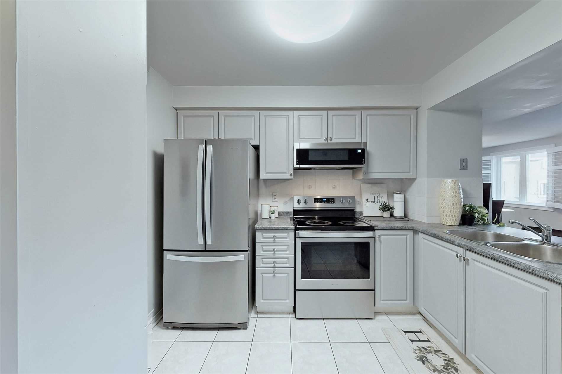 75 Weldrick Rd E, #1025