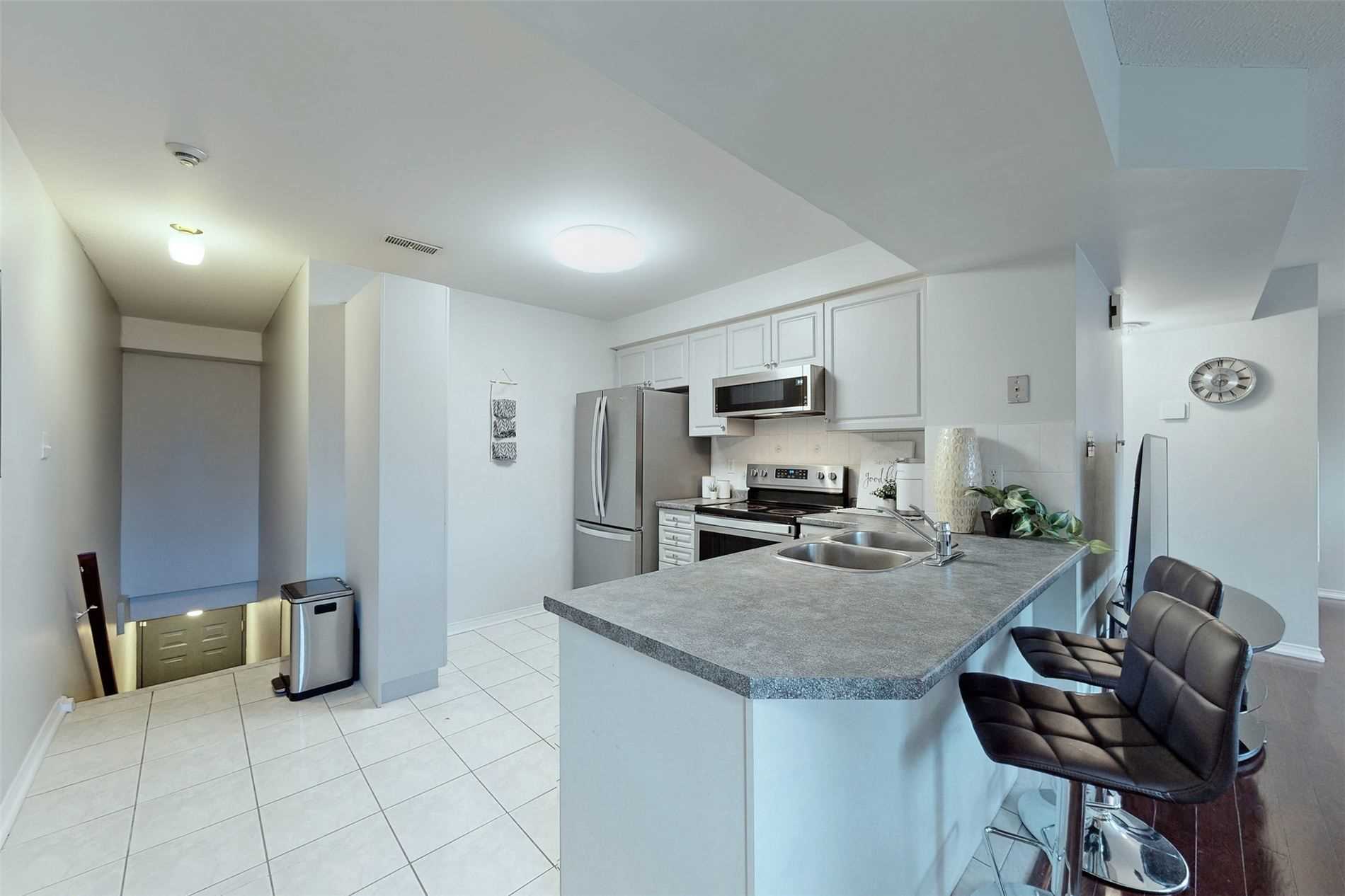75 Weldrick Rd E, #1025