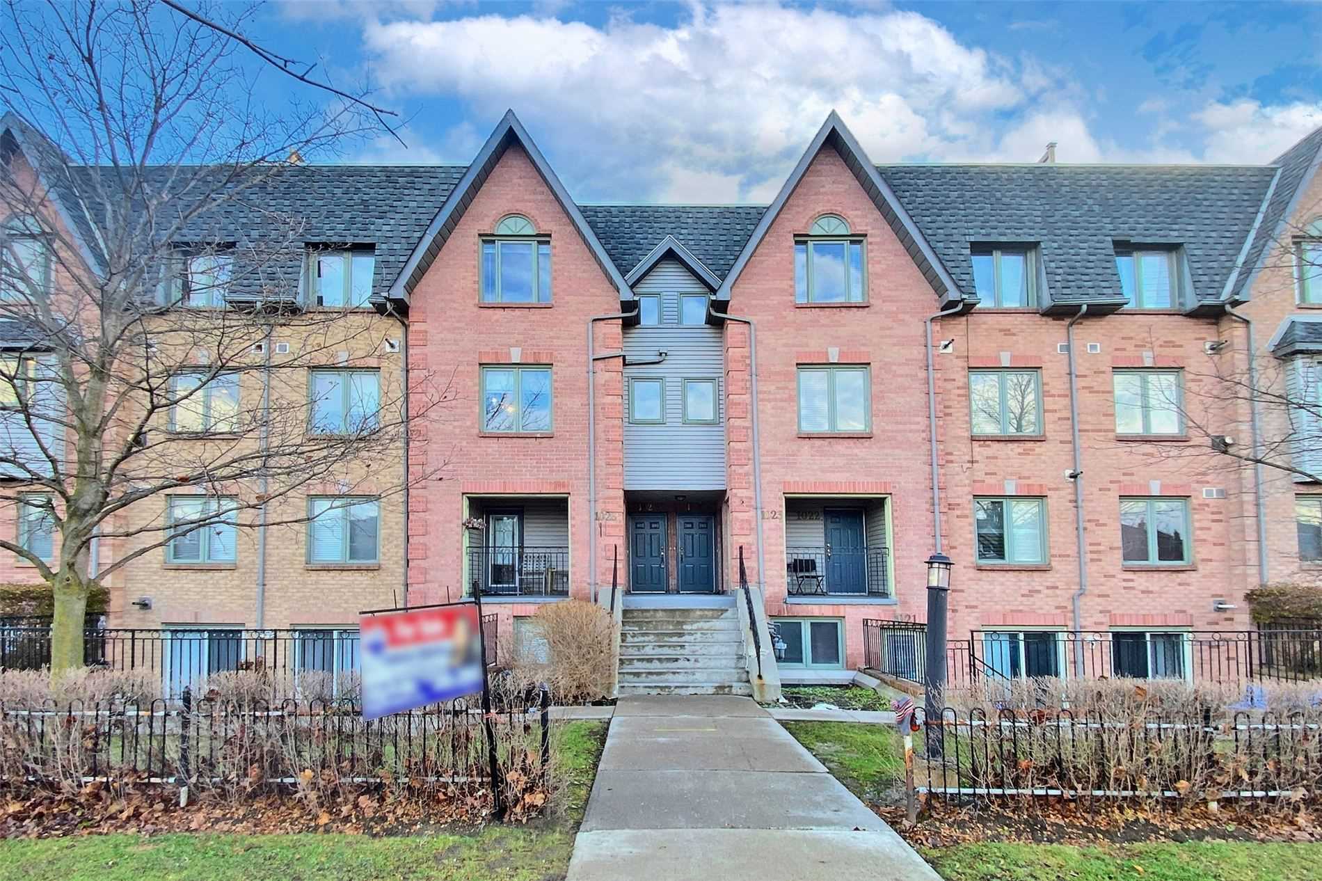 75 Weldrick Rd E, #1025