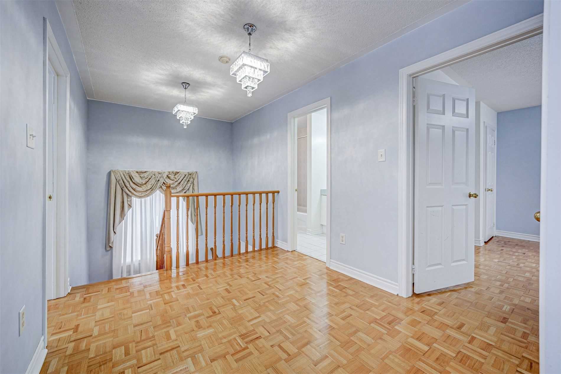 87 Worthington Ave