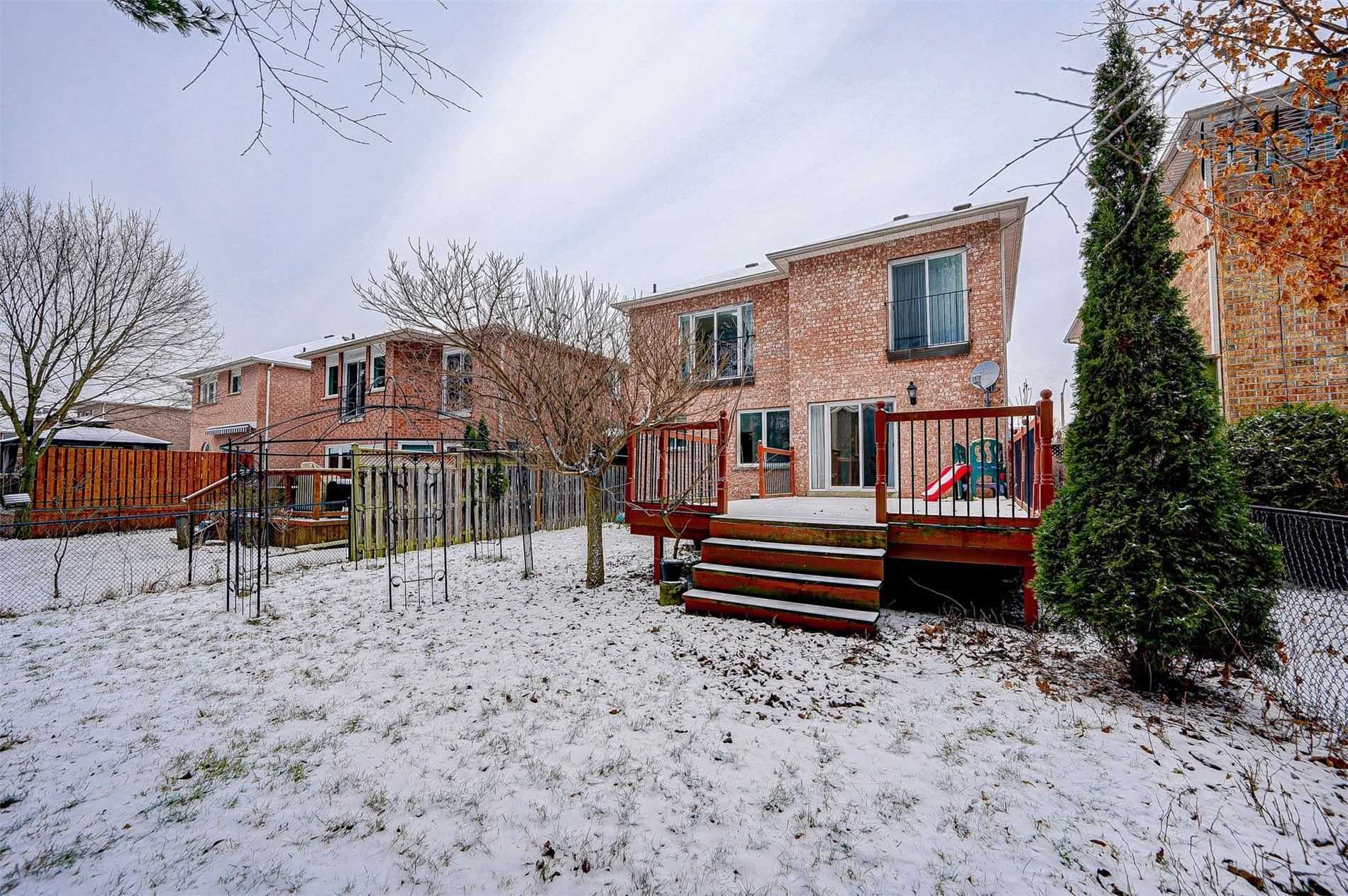 87 Worthington Ave