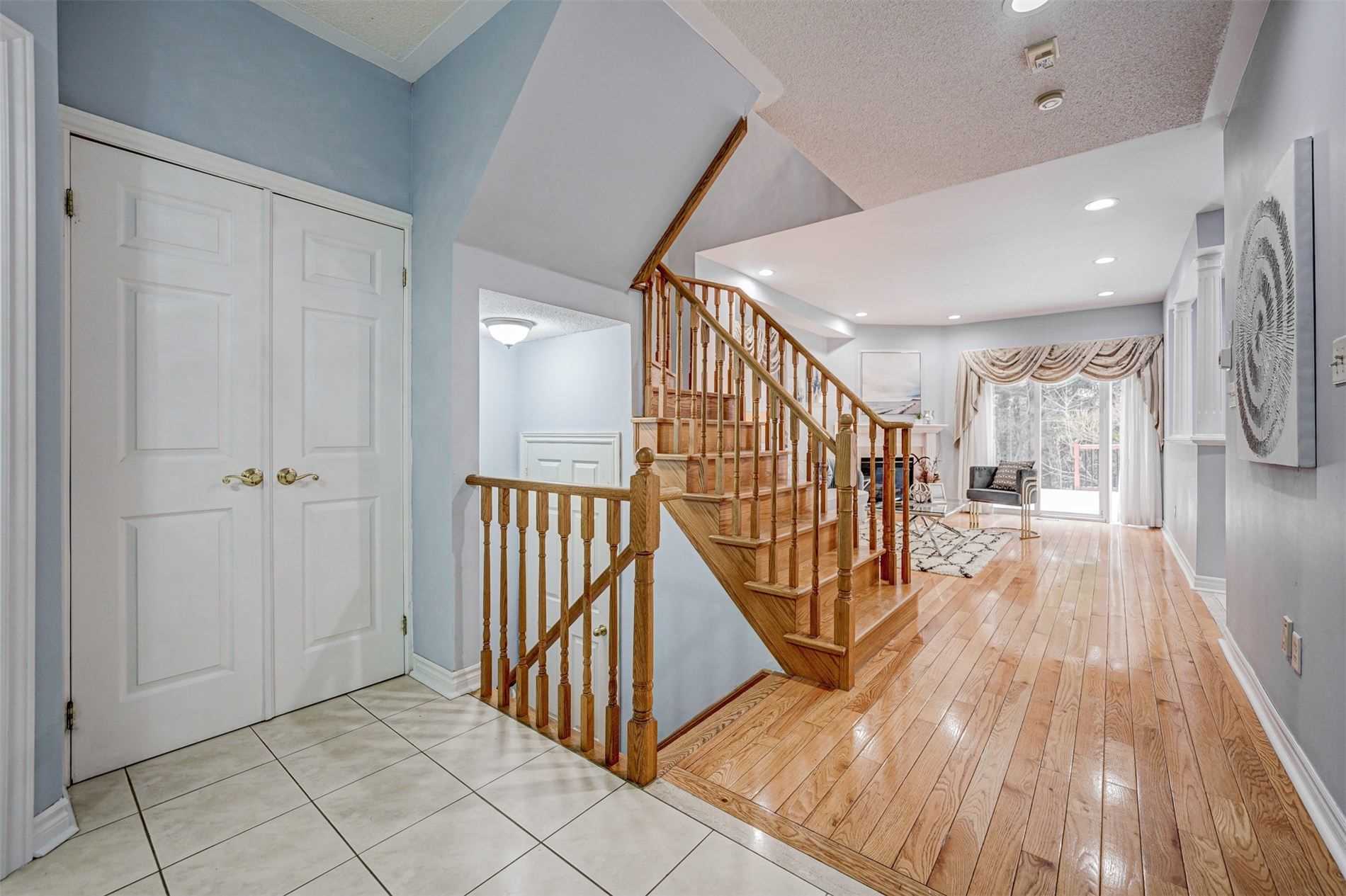 87 Worthington Ave
