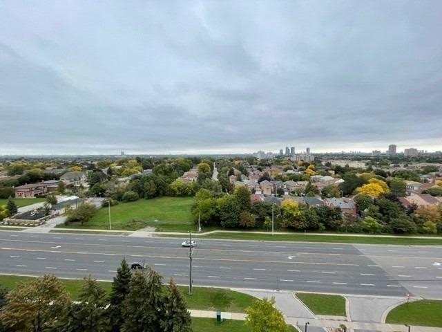 7460 Bathurst St, #1210