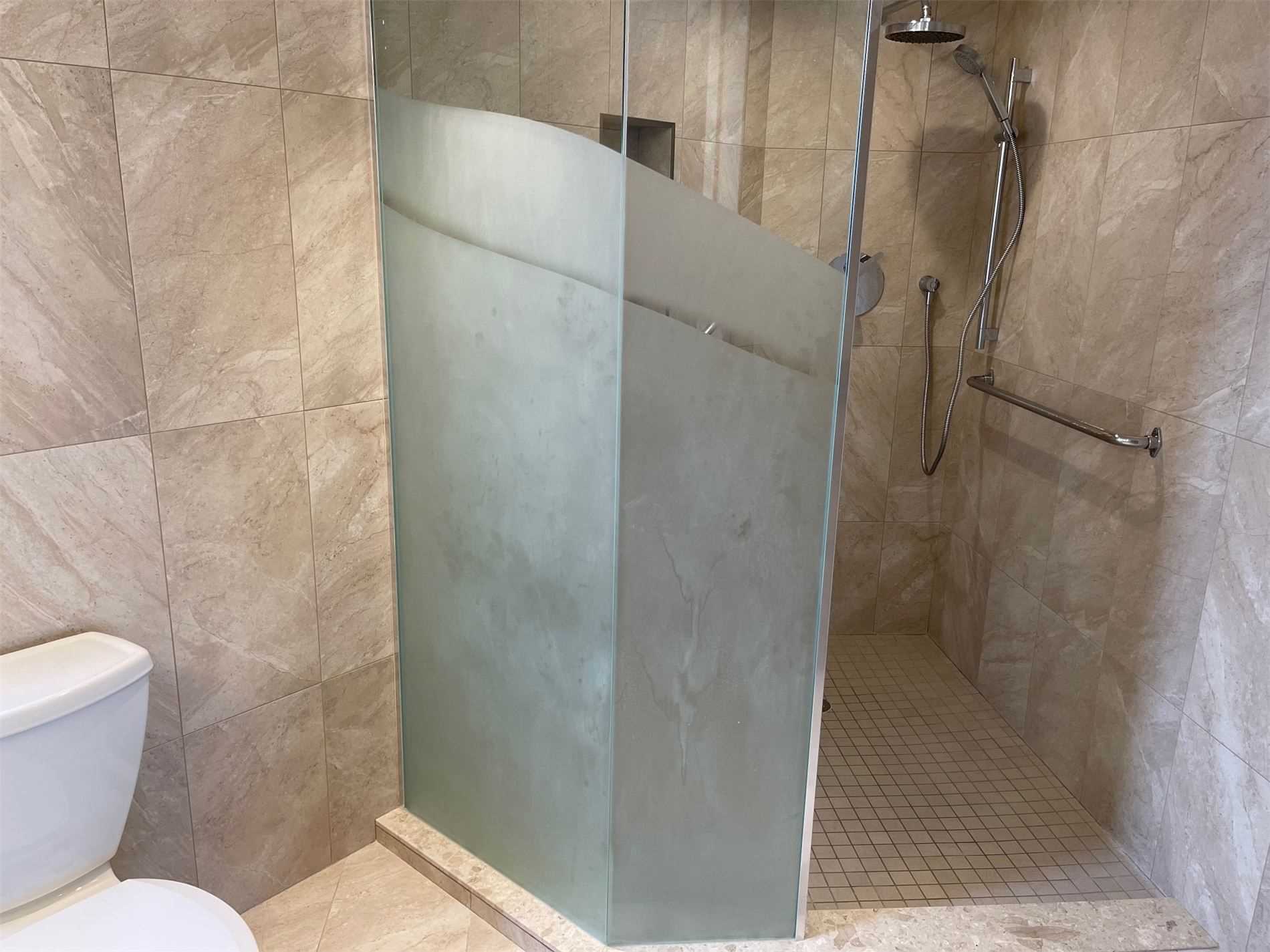 7460 Bathurst St, #1210