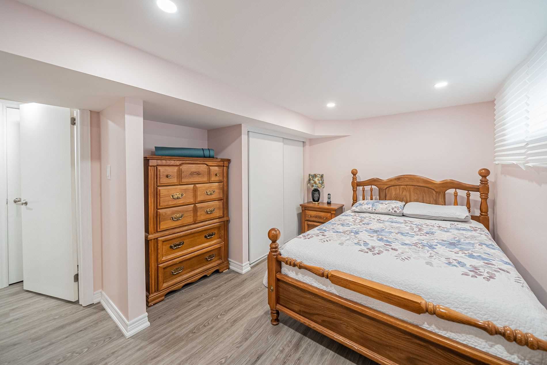 665 Simcoe Rd