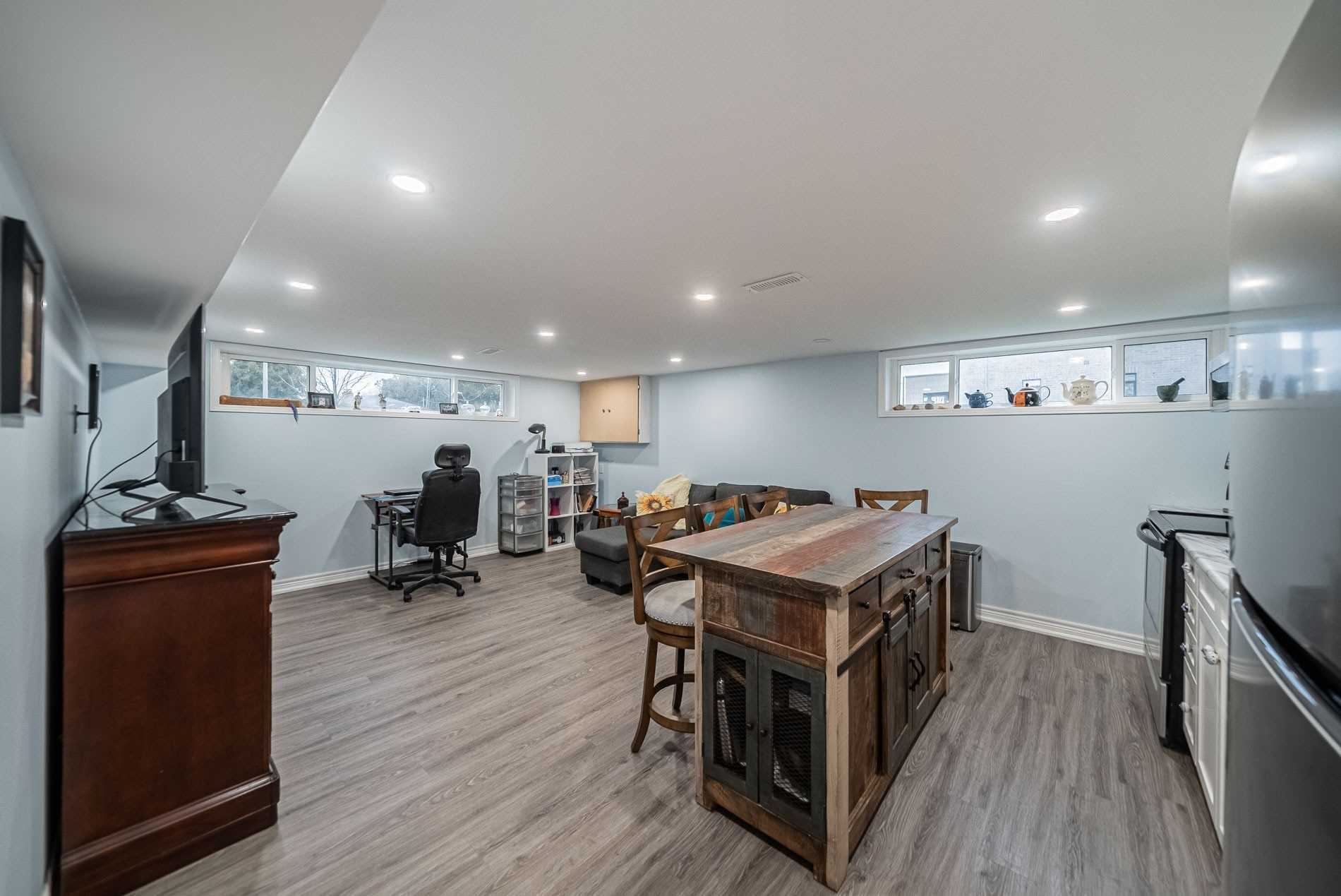 665 Simcoe Rd
