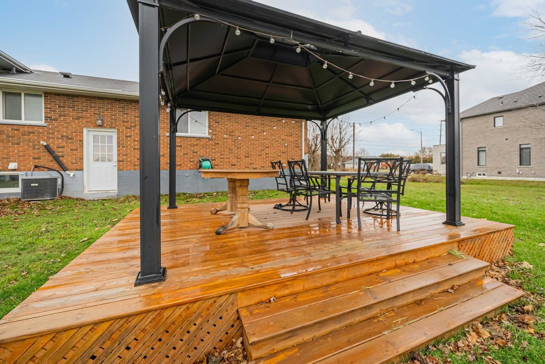 665 Simcoe Rd
