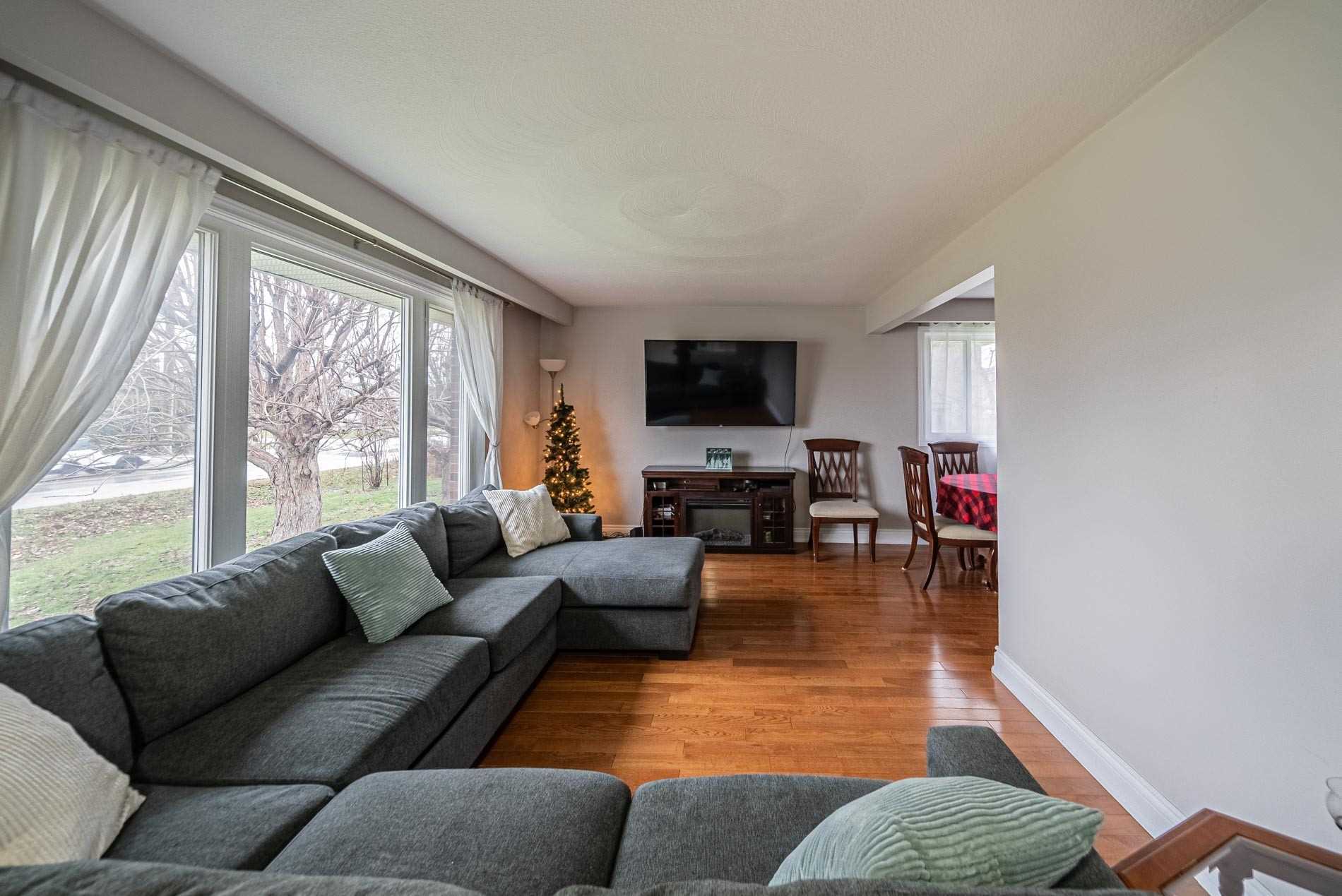 665 Simcoe Rd