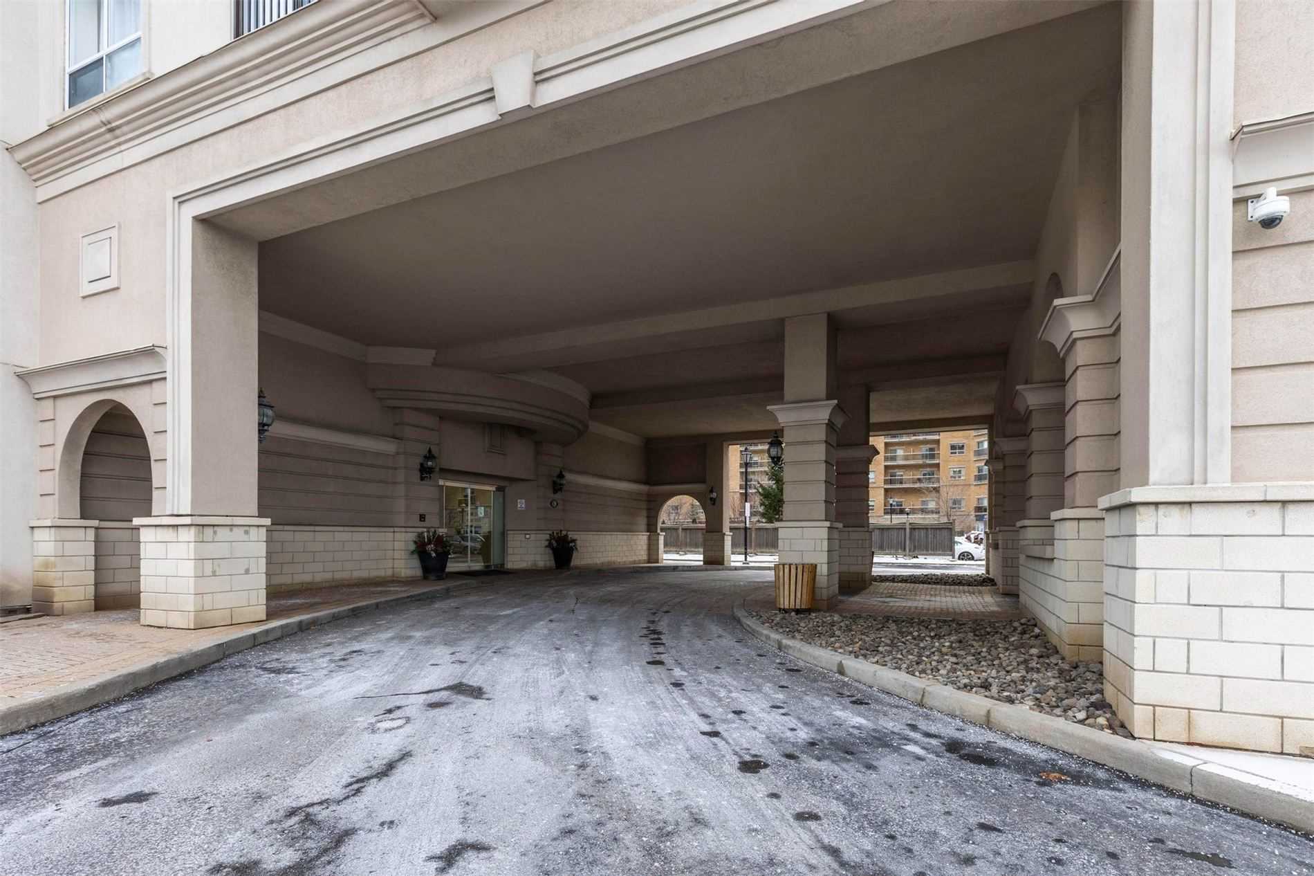 1 Maison Parc Crt, #217