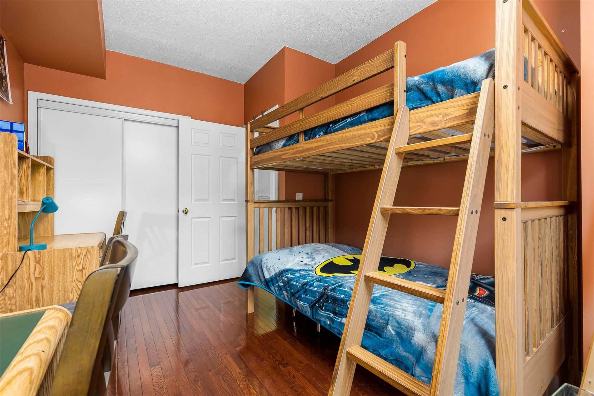 1 Maison Parc Crt, #217