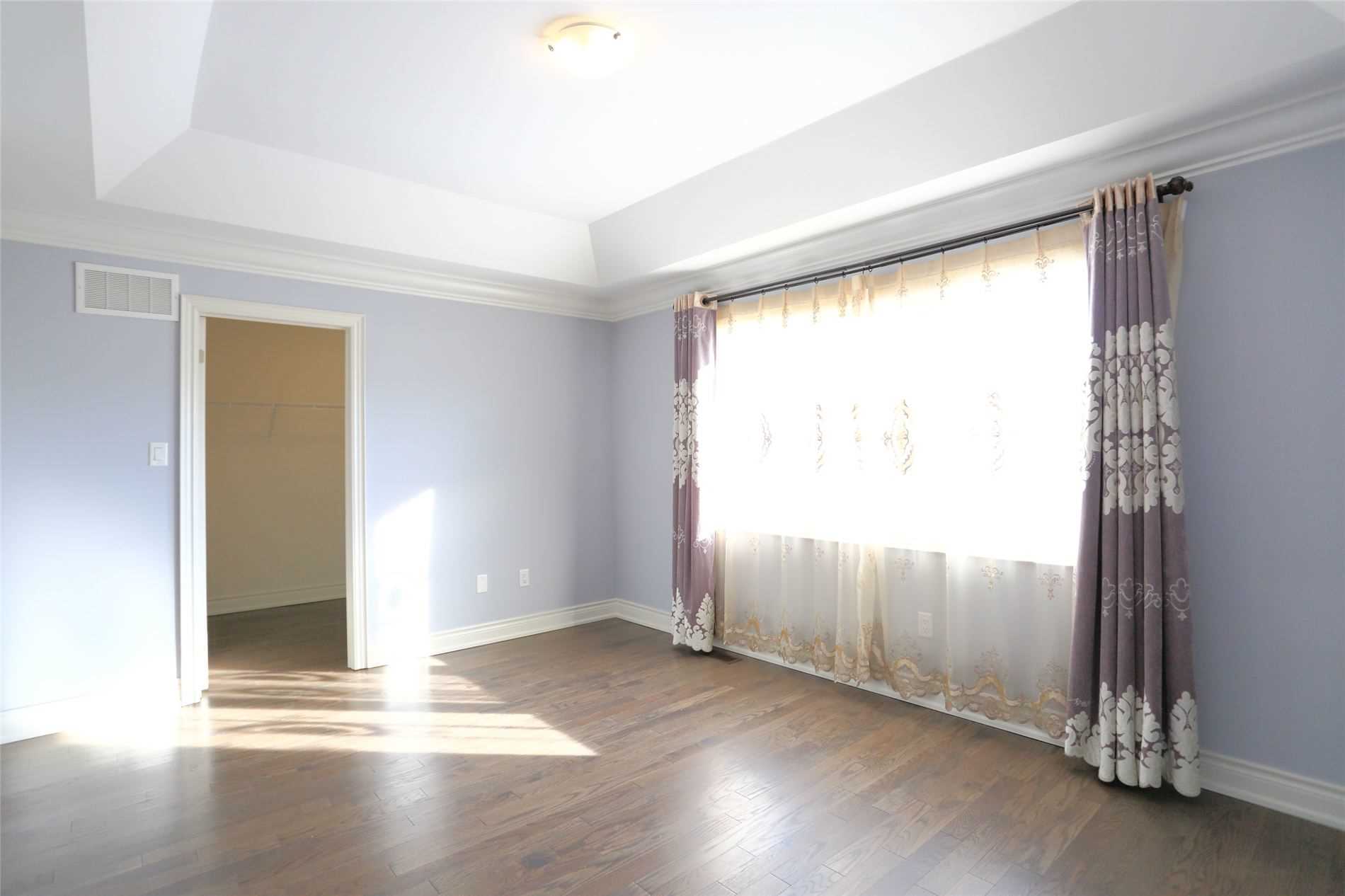 132 Meadow Vista Cres