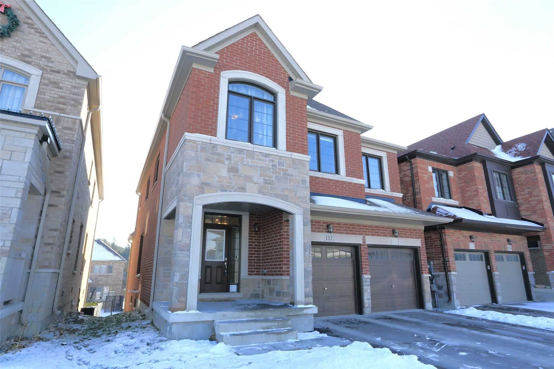 132 Meadow Vista Cres