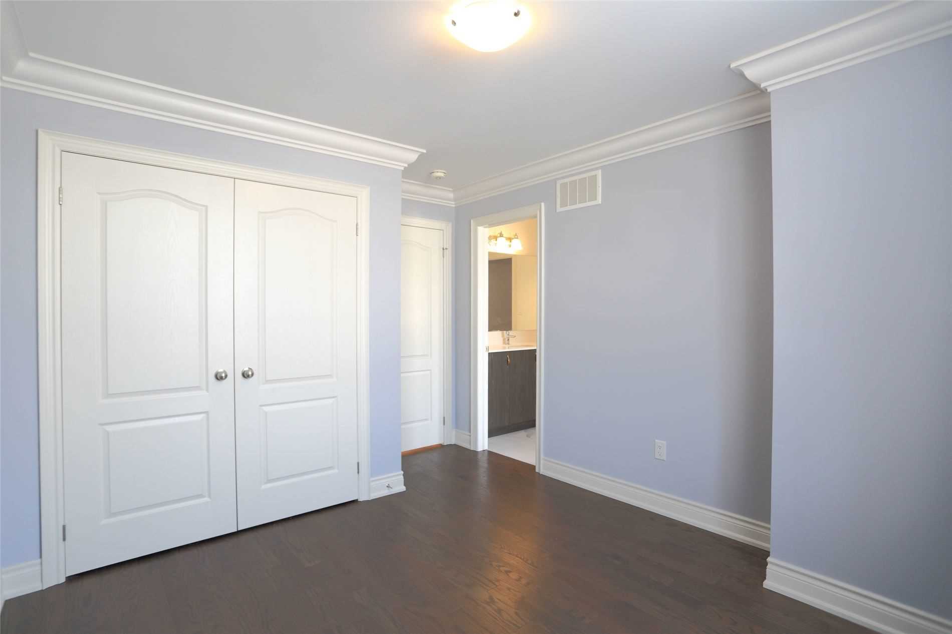 132 Meadow Vista Cres