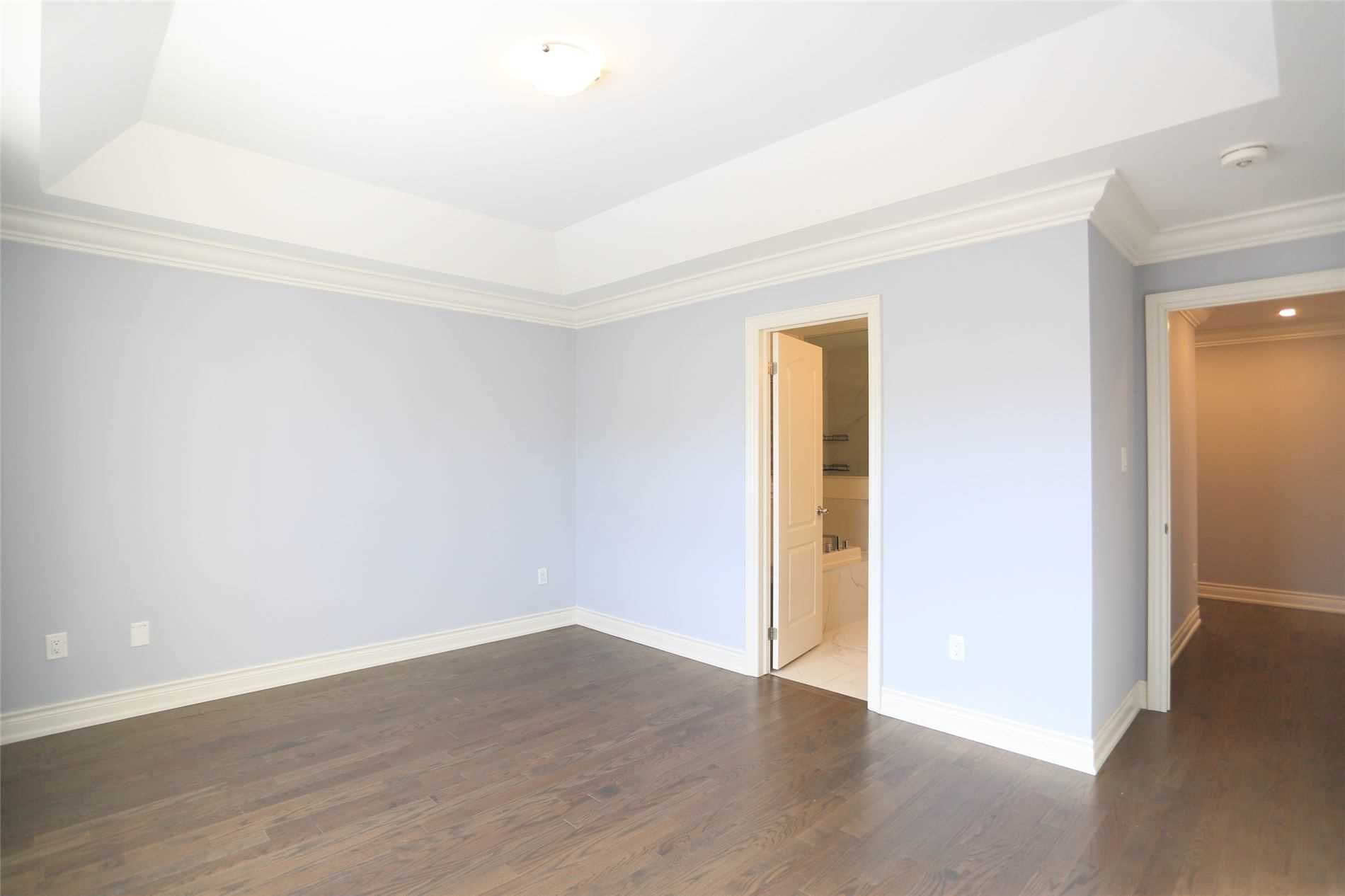 132 Meadow Vista Cres