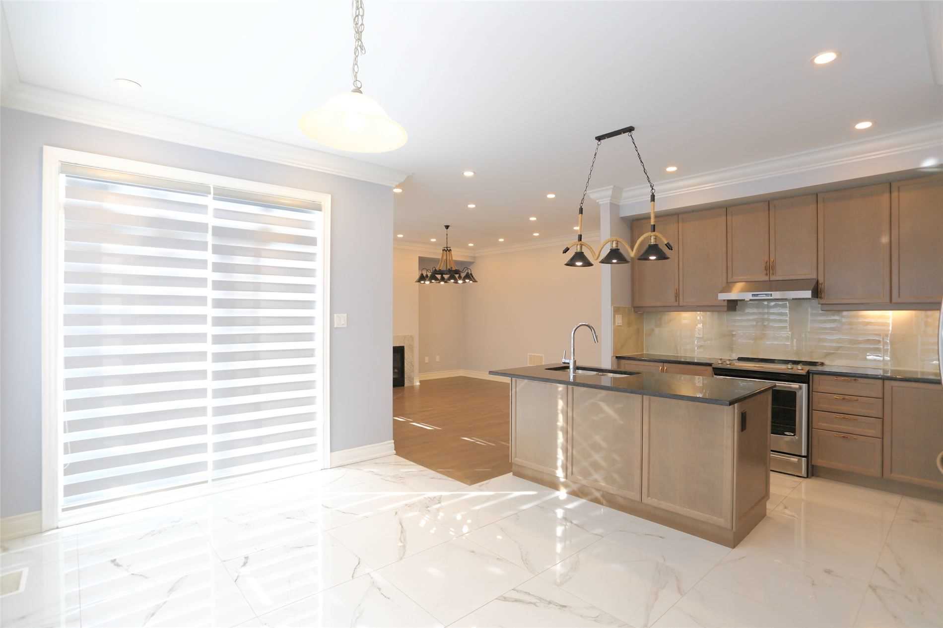 132 Meadow Vista Cres