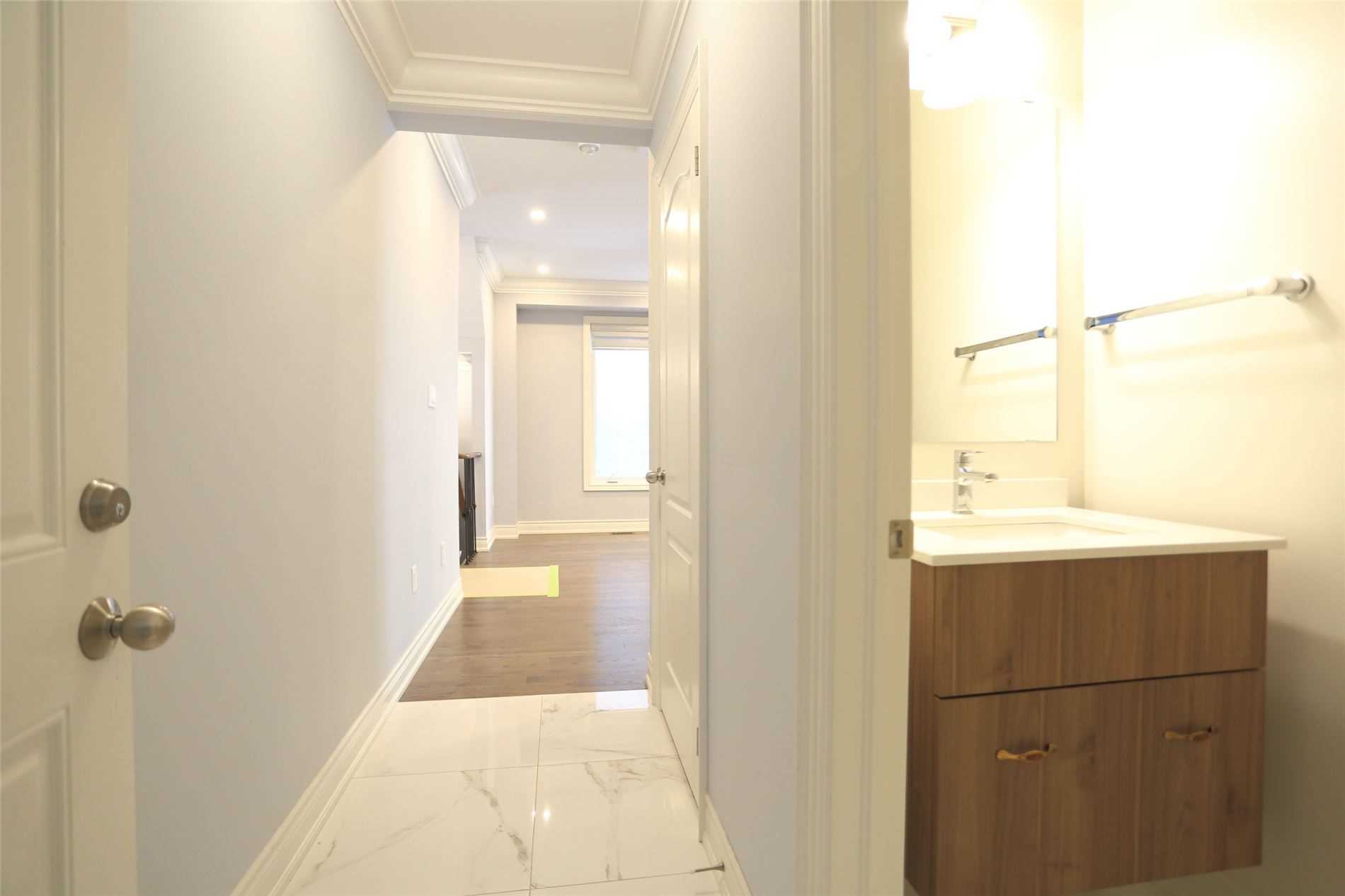 132 Meadow Vista Cres