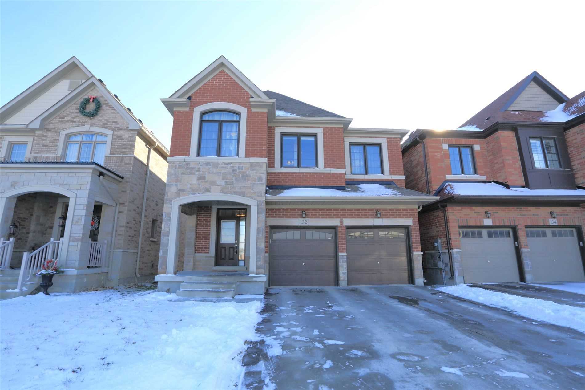 132 Meadow Vista Cres