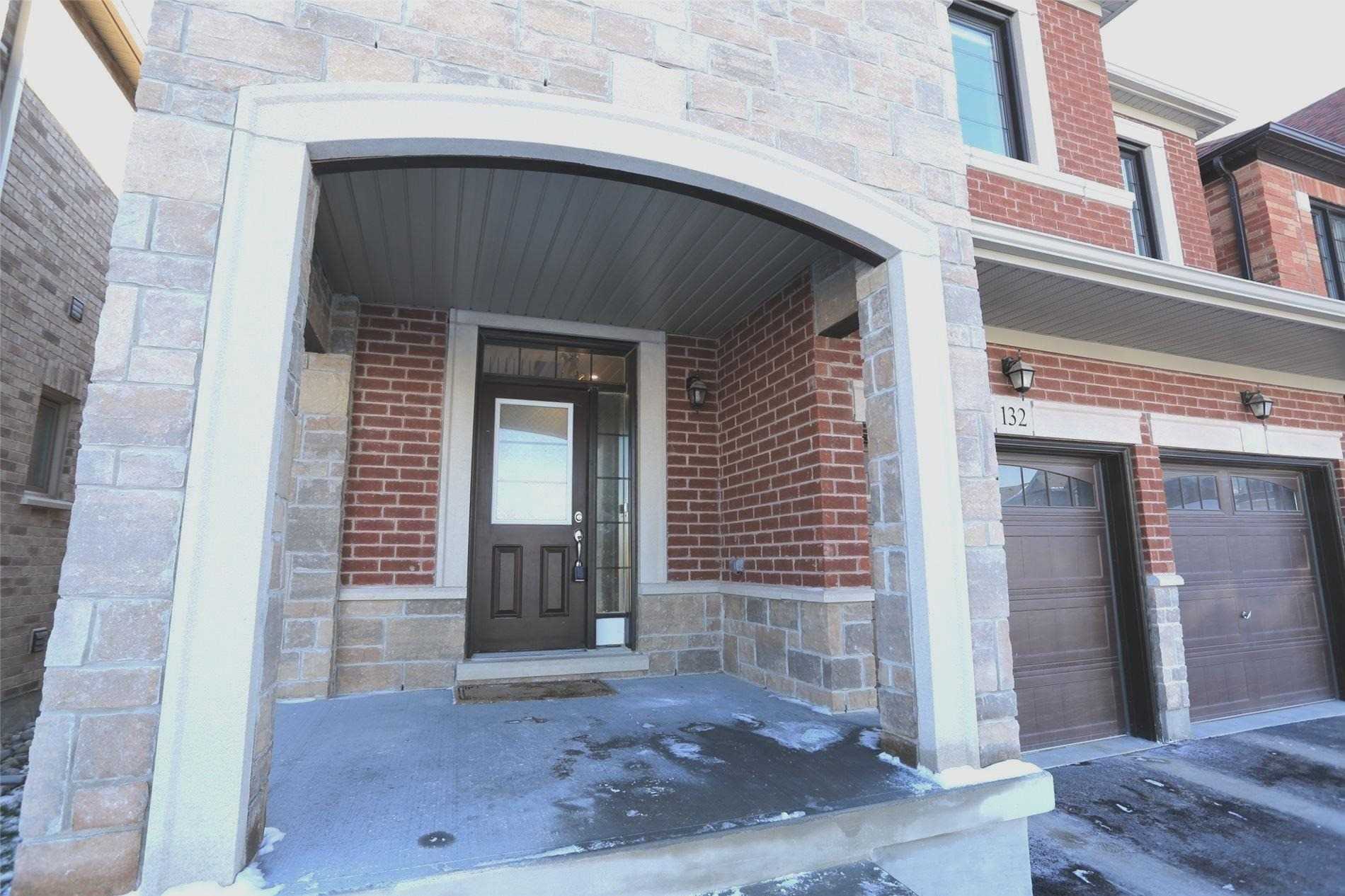 132 Meadow Vista Cres