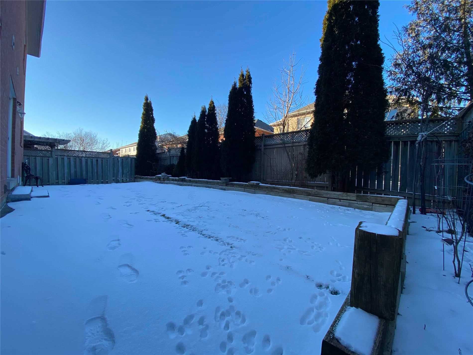 68 Steckley St