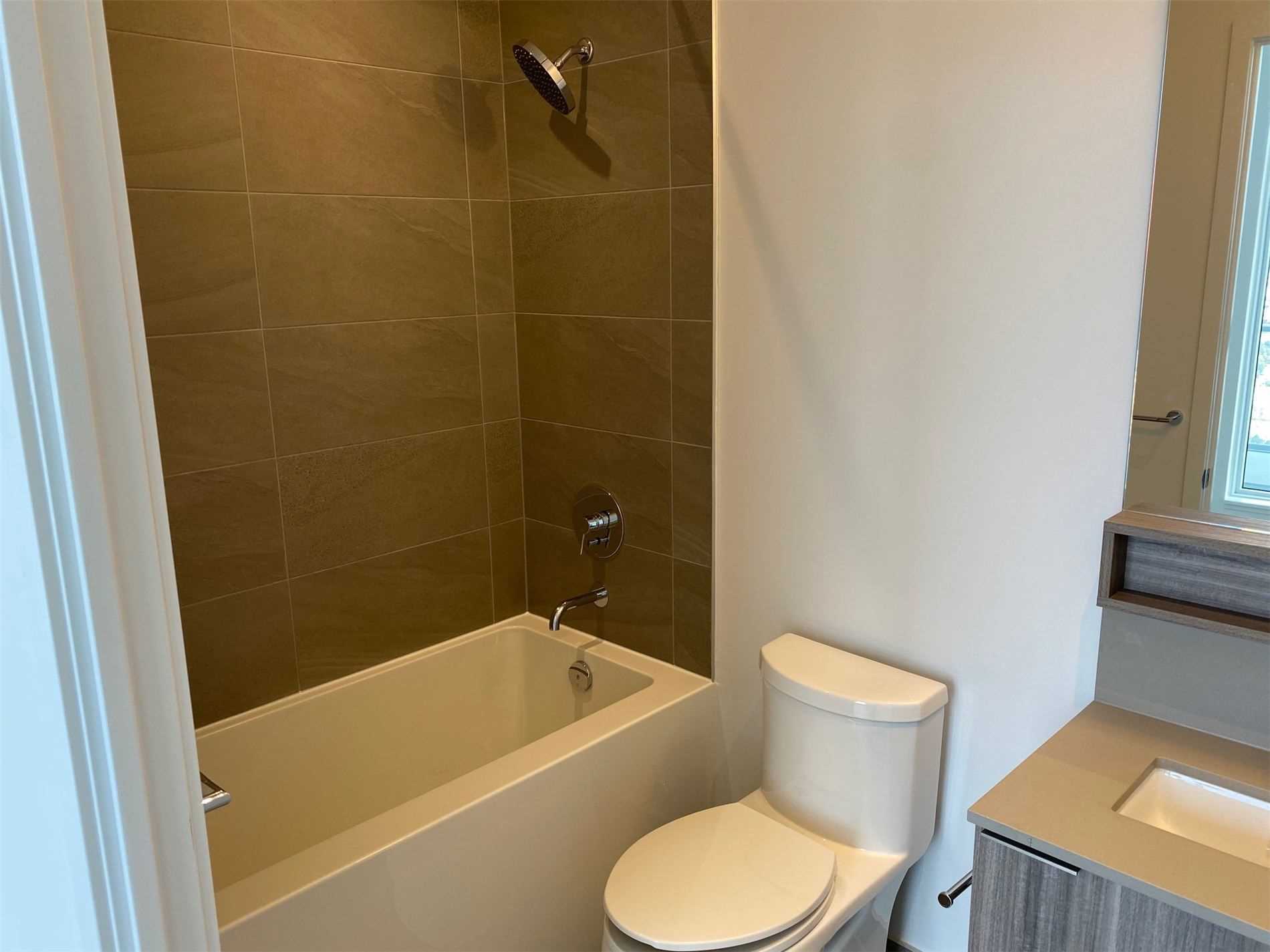 898 Portage Pkwy, #4310