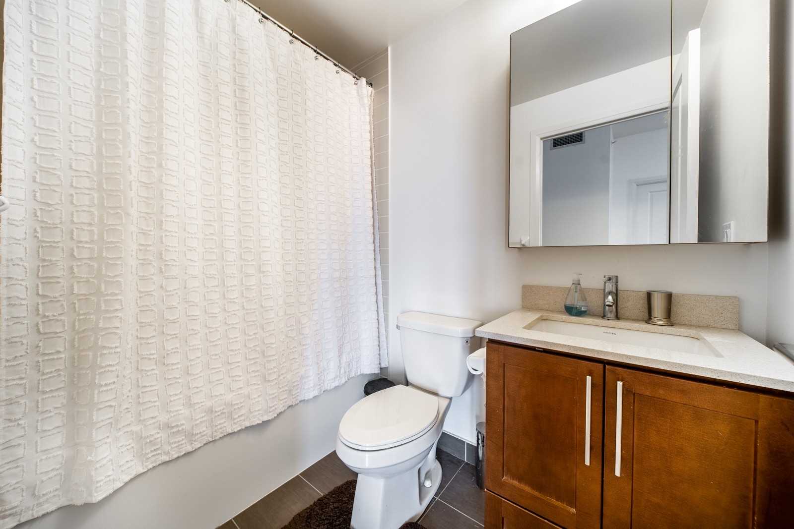 55 Oneida Cres, #701