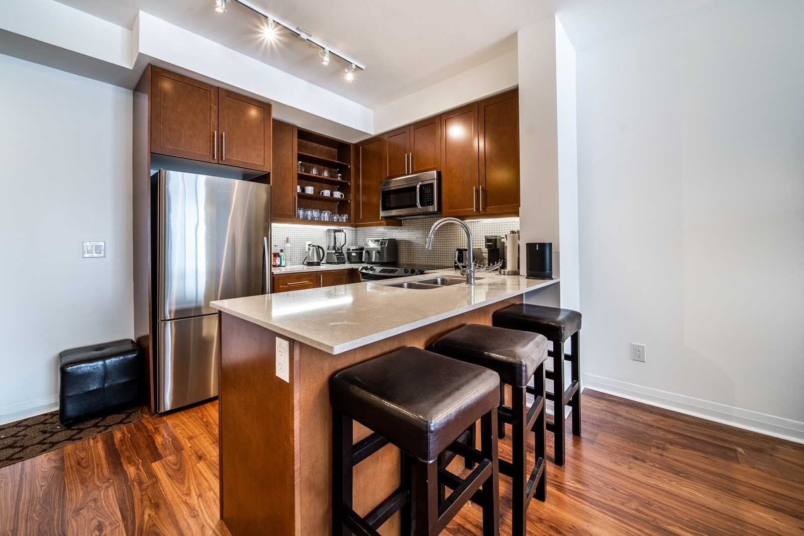 55 Oneida Cres, #701