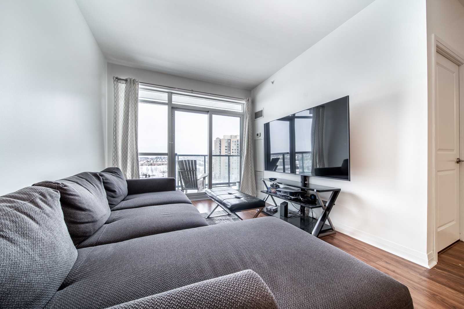 55 Oneida Cres, #701