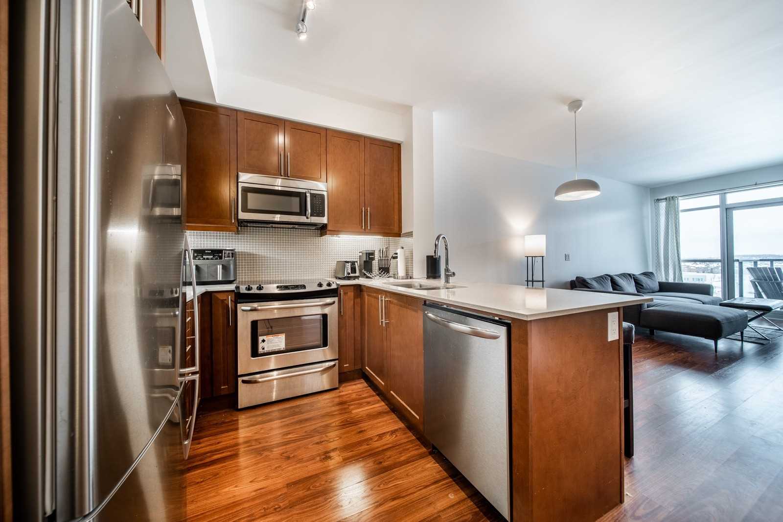 55 Oneida Cres, #701